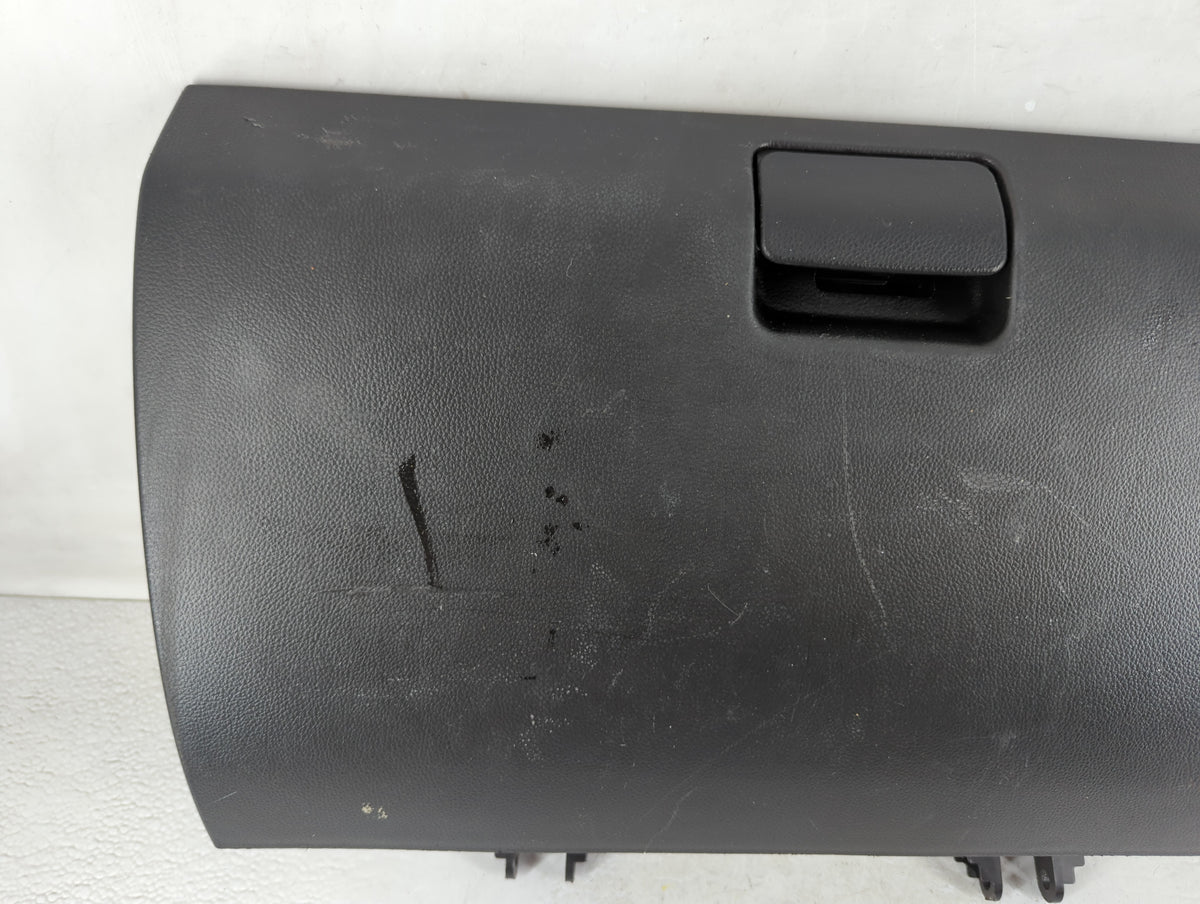2008 Saturn Vue Passenger Glove Box Door Storage Compartment 904733 - Oemusedautoparts1.com