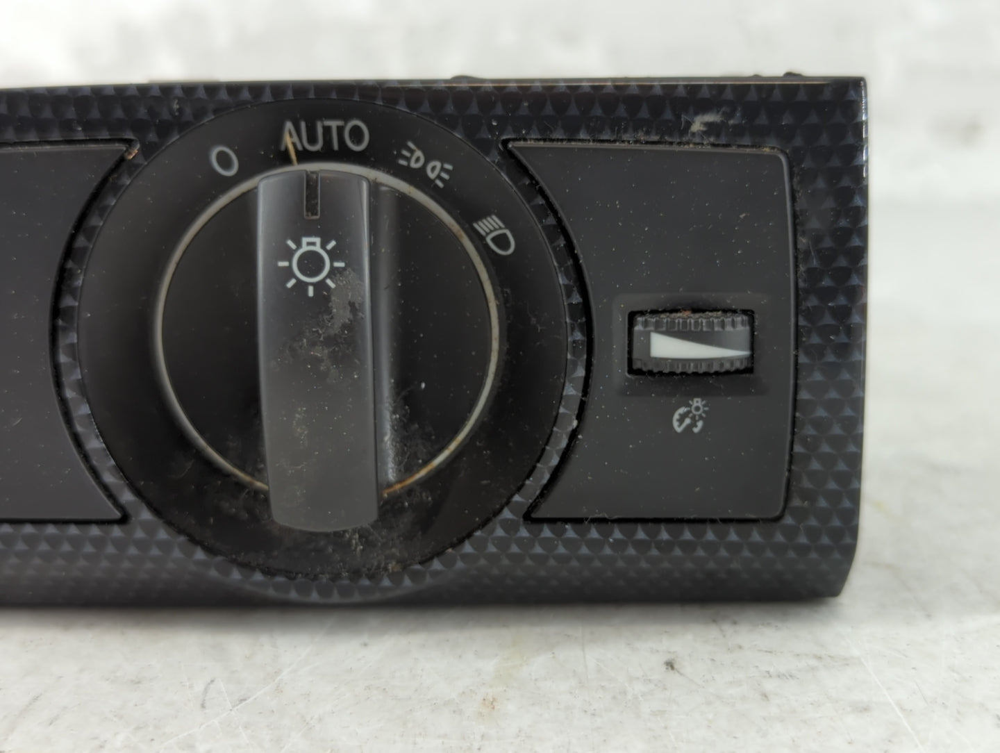 2008-2009 Saturn Vue Headlight Head Light Switch Lamp Control - Oemusedautoparts1.com