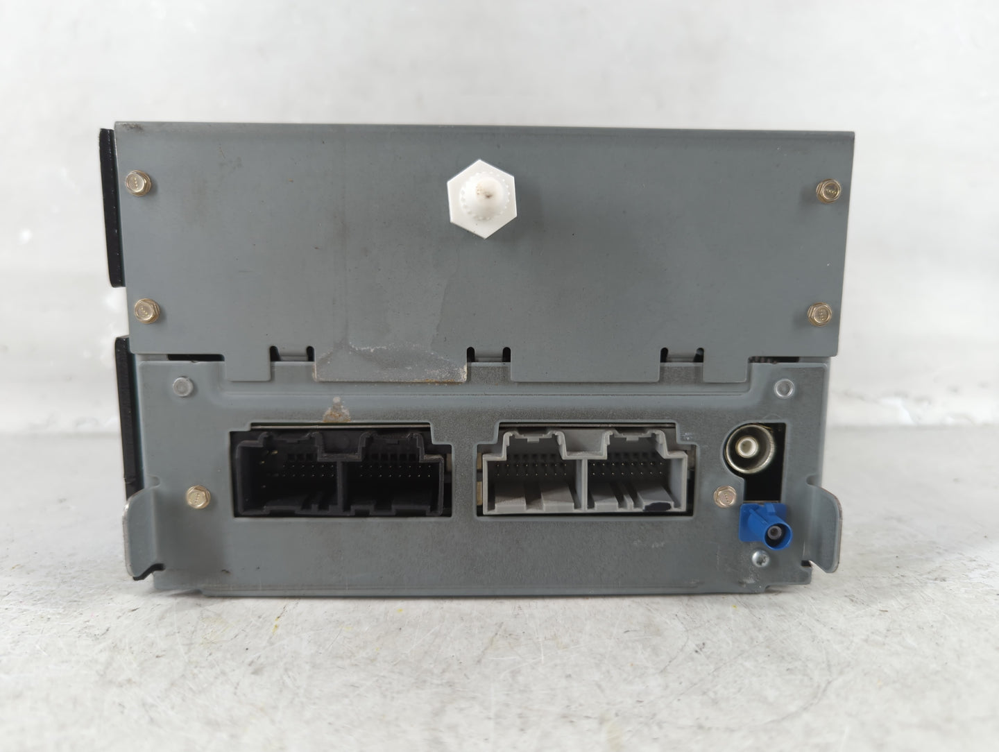 2008-2009 Saturn Vue Radio AM FM Cd Player Receiver Replacement P/N:15942546 Fits Fits 2008 2009 OEM Used Auto Parts - Oemus