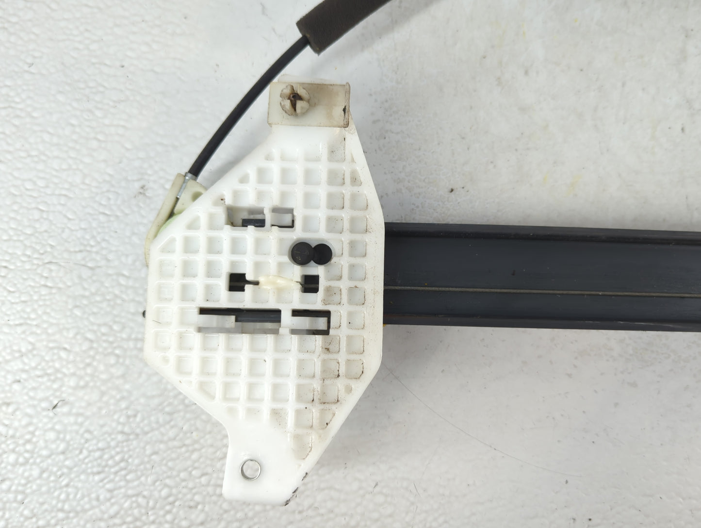 2008-2010 Saturn Vue Window Regulator Passenger Front - Oemusedautoparts1.com