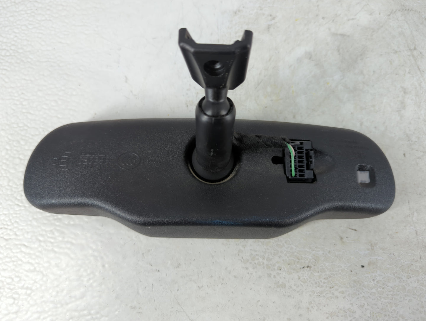 2008 Saturn Vue Interior Rear View Mirror Replacement OEM P/N:15271286 Fits OEM Used Auto Parts - Oemusedautoparts1.com
