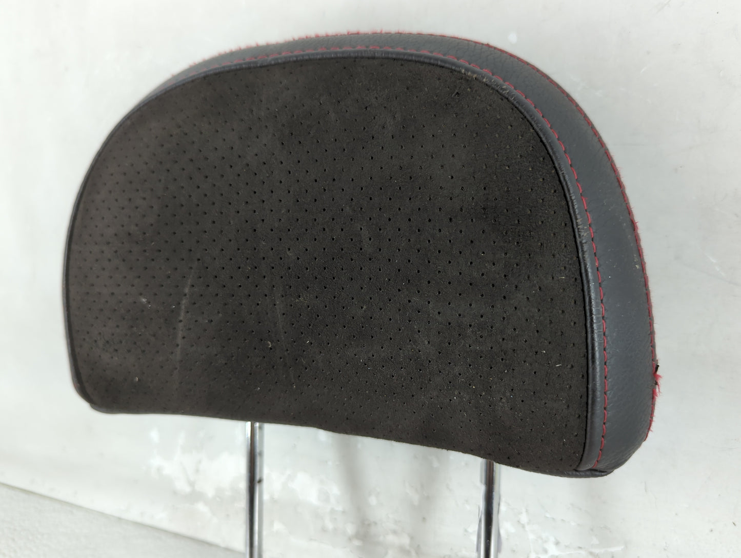 2008 Saturn Vue Headrest Head Rest Front Driver Passenger Seat Fits OEM Used Auto Parts - Oemusedautoparts1.com