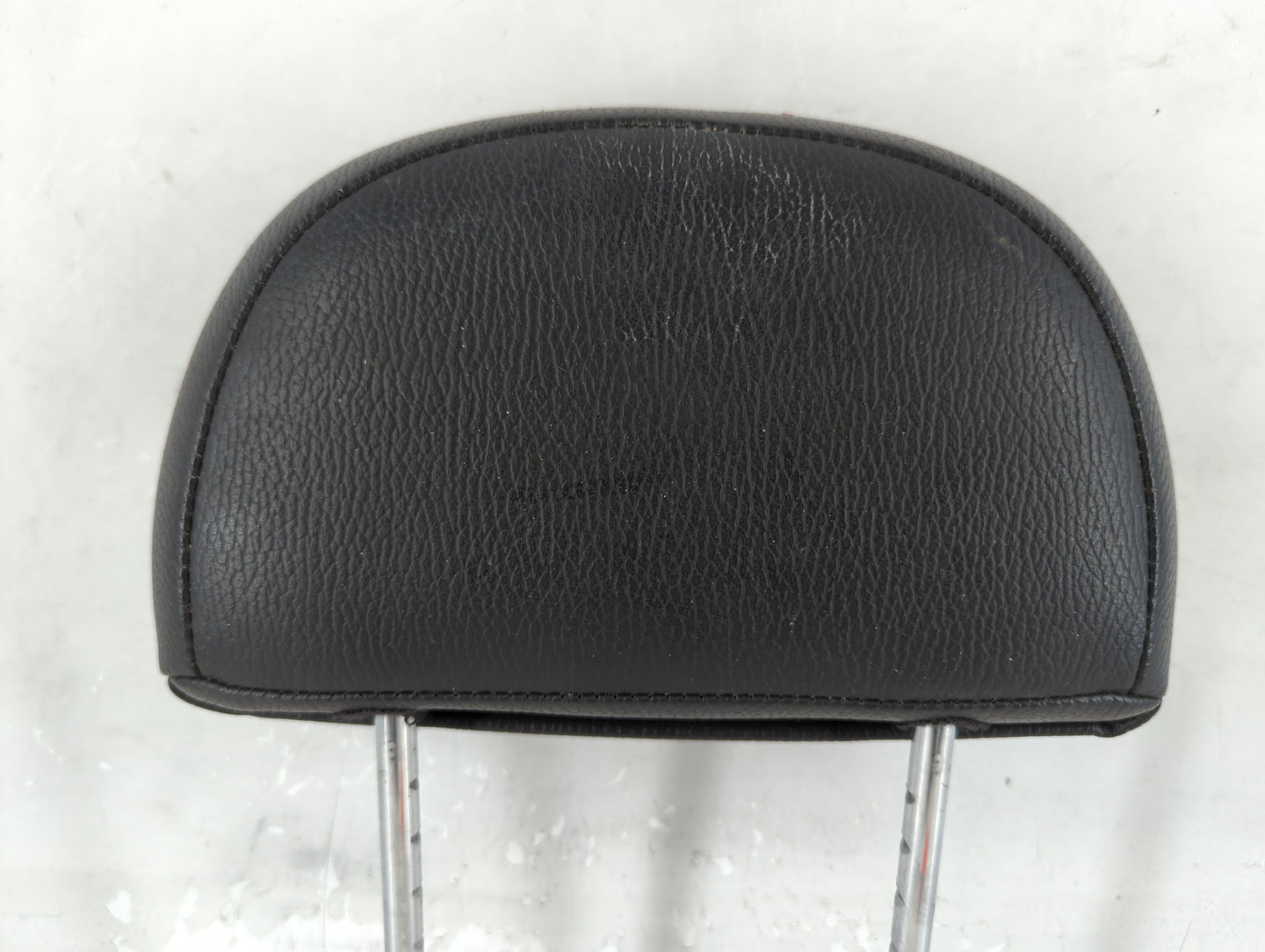 2008 Saturn Vue Headrest Head Rest Rear Seat Fits OEM Used Auto Parts - Oemusedautoparts1.com