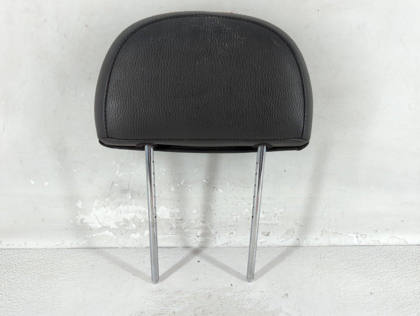 2008 Saturn Vue Headrest Head Rest Rear Seat Fits OEM Used Auto Parts - Oemusedautoparts1.com