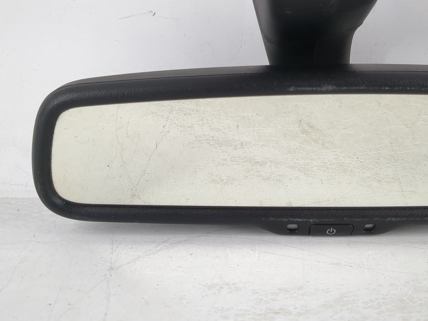 2008 Saturn Vue Interior Rear View Mirror Replacement OEM P/N:96623516 E11026002 Fits OEM Used Auto Parts - Oemusedautoparts