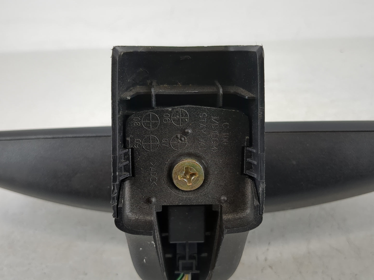 2008 Saturn Vue Interior Rear View Mirror Replacement OEM P/N:96623516 E11026002 Fits OEM Used Auto Parts - Oemusedautoparts