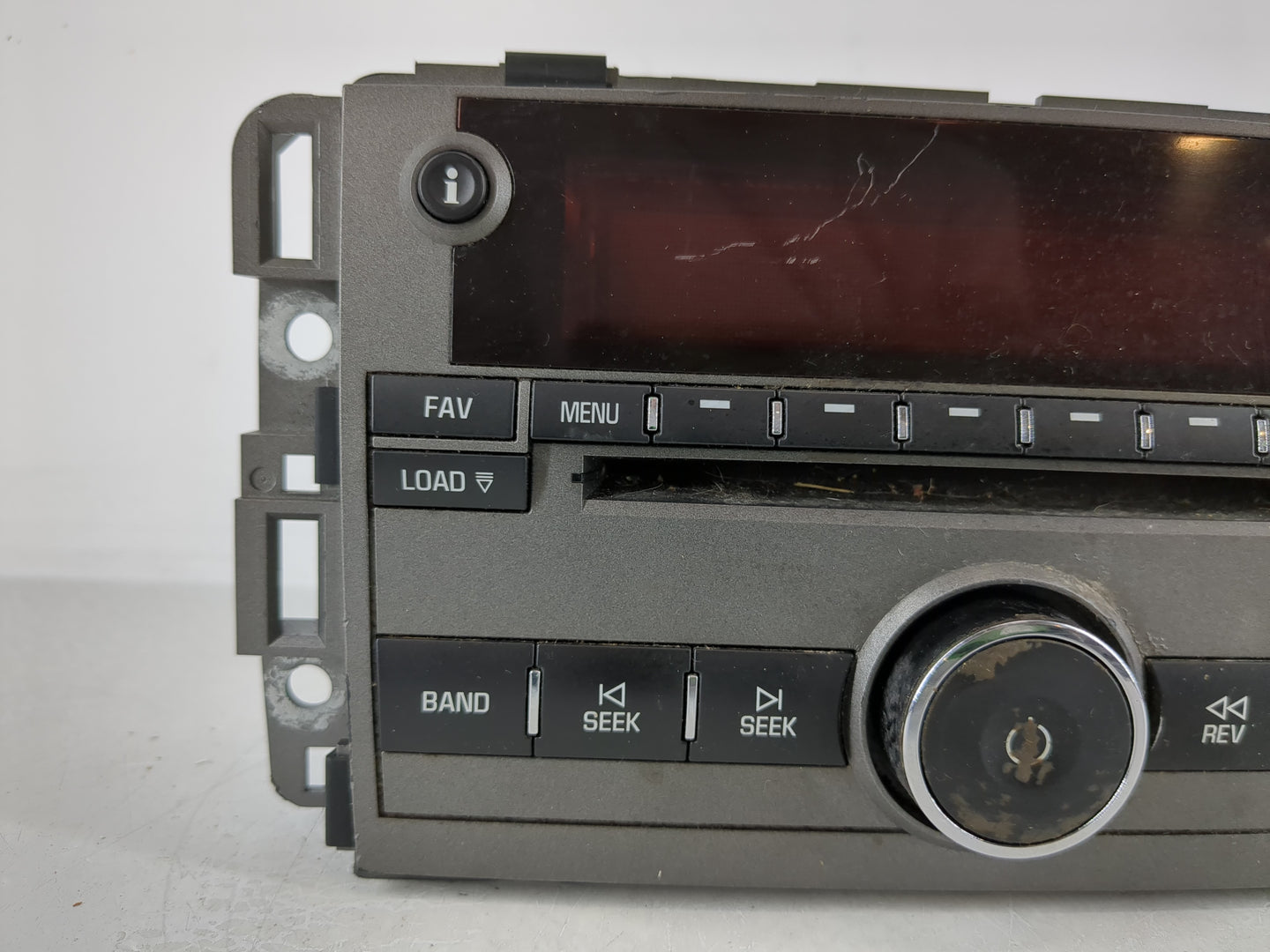 2008 Saturn Vue Radio AM FM Cd Player Receiver Replacement P/N:25866725 Fits OEM Used Auto Parts - Oemusedautoparts1.com