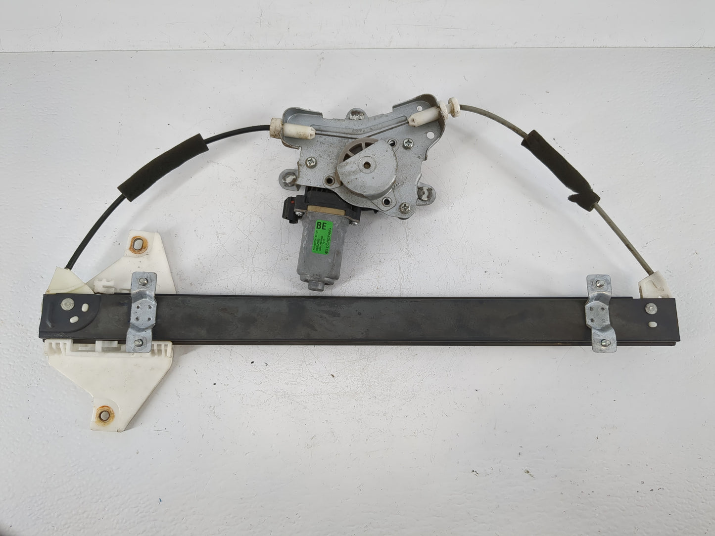 2008-2010 Saturn Vue Driver Front Left Power Window Motor - Oemusedautoparts1.com