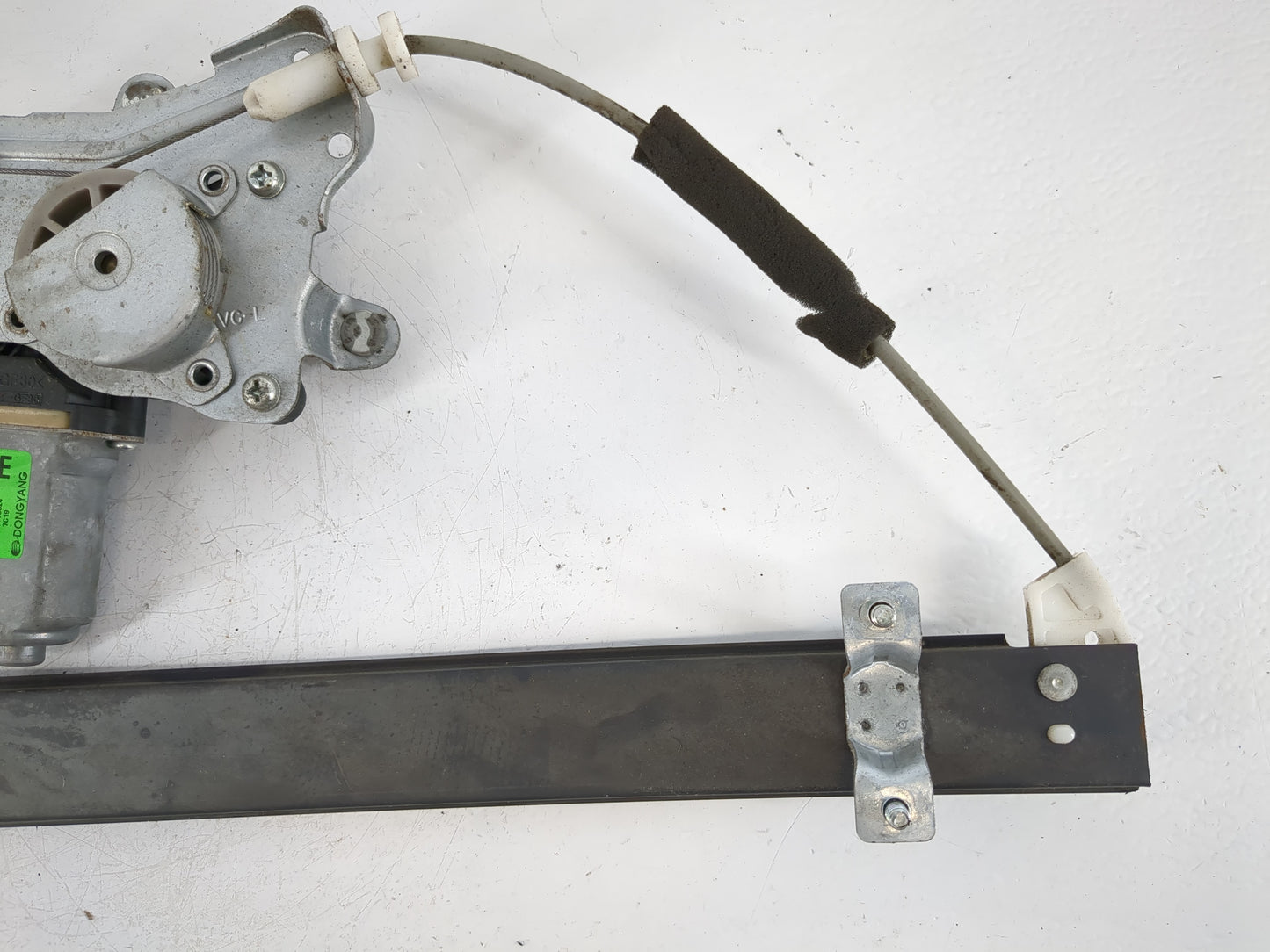 2008-2010 Saturn Vue Driver Front Left Power Window Motor - Oemusedautoparts1.com