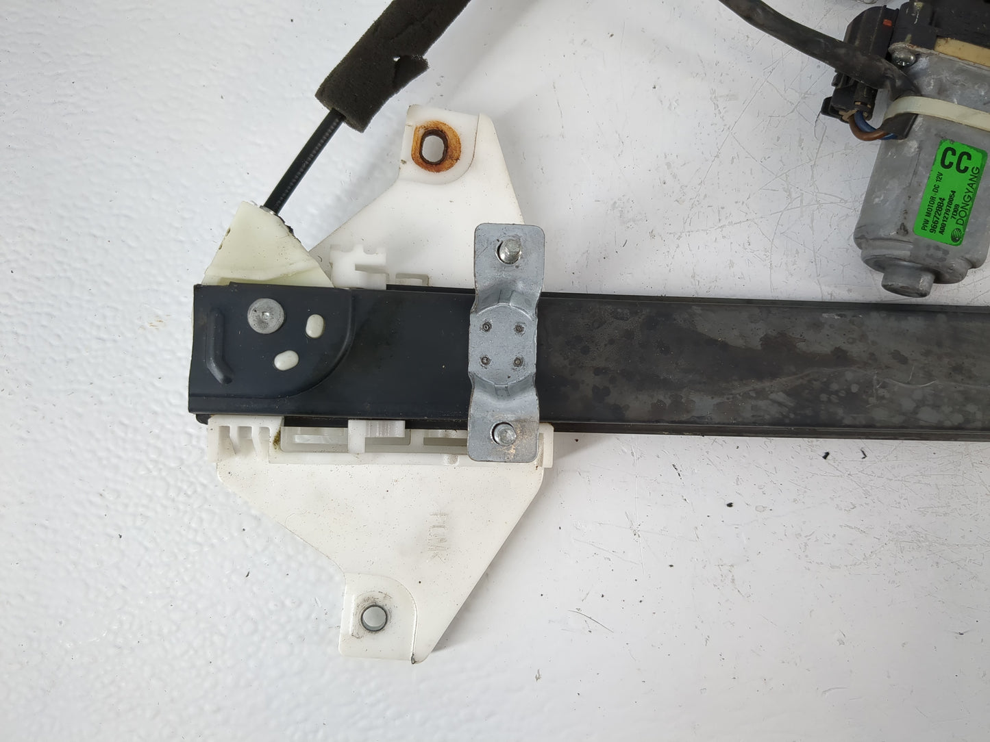 2008-2010 Saturn Vue Driver Rear Left Power Window Motor - Oemusedautoparts1.com