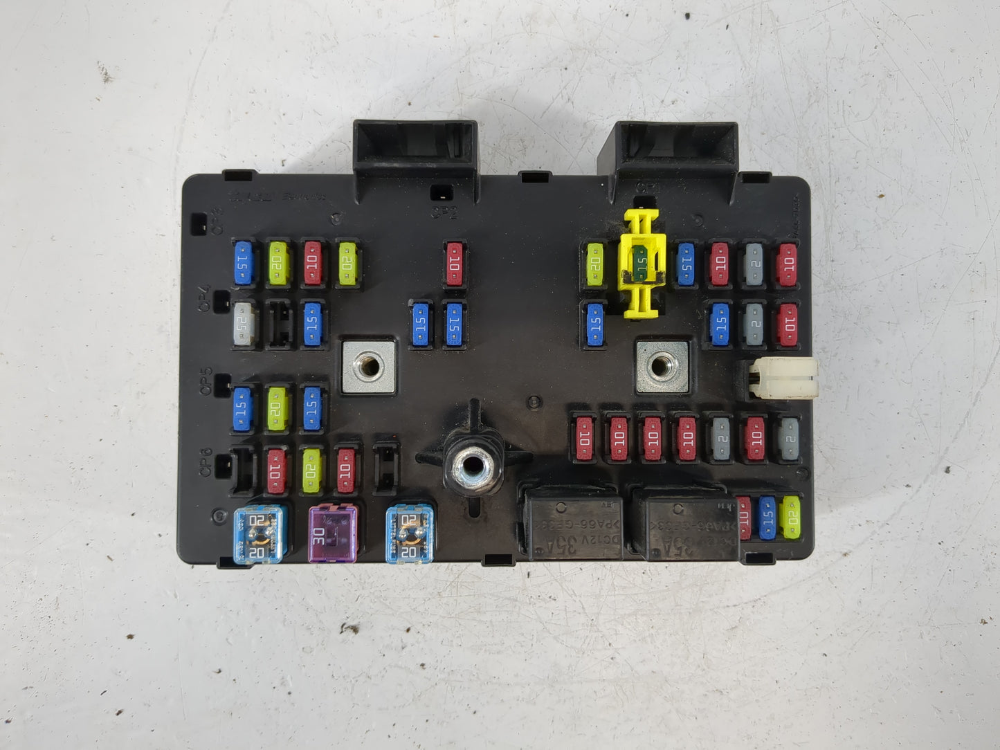 2008-2010 Saturn Vue Body Control Module Bcm Inner Cabin Fuse Box - Oemusedautoparts1.com