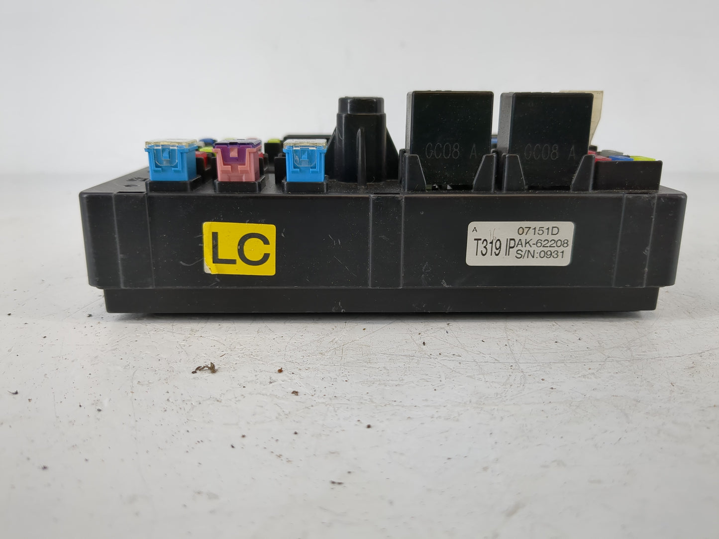 2008-2010 Saturn Vue Body Control Module Bcm Inner Cabin Fuse Box - Oemusedautoparts1.com