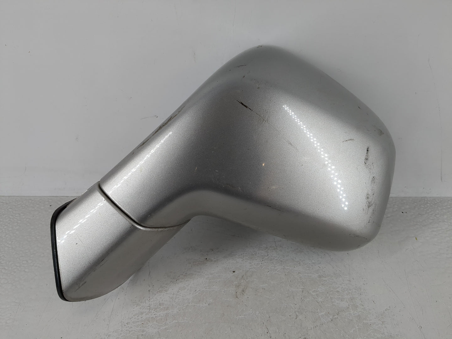 2008-2010 Saturn Vue Passenger Right Side View Manual Door Mirror Grey - Oemusedautoparts1.com