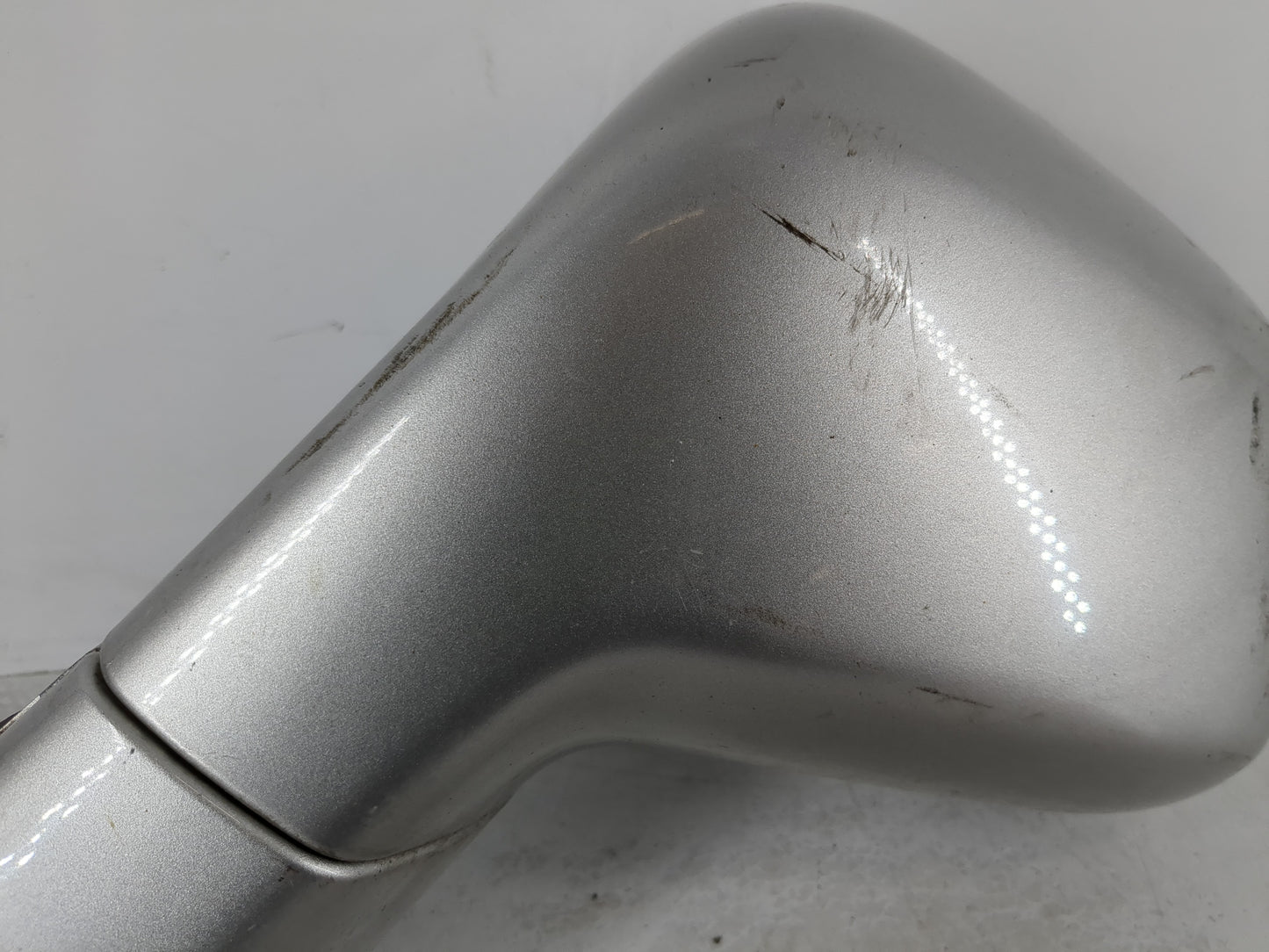 2008-2010 Saturn Vue Passenger Right Side View Manual Door Mirror Grey - Oemusedautoparts1.com