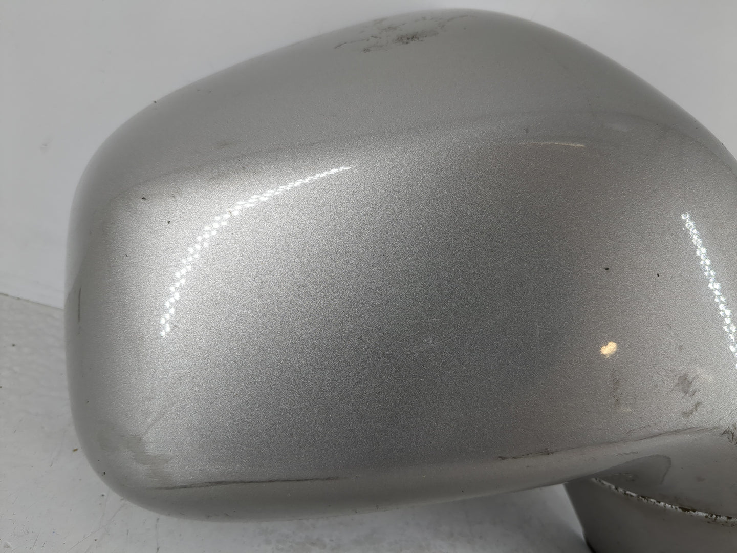 2008-2010 Saturn Vue Passenger Right Side View Manual Door Mirror Grey - Oemusedautoparts1.com