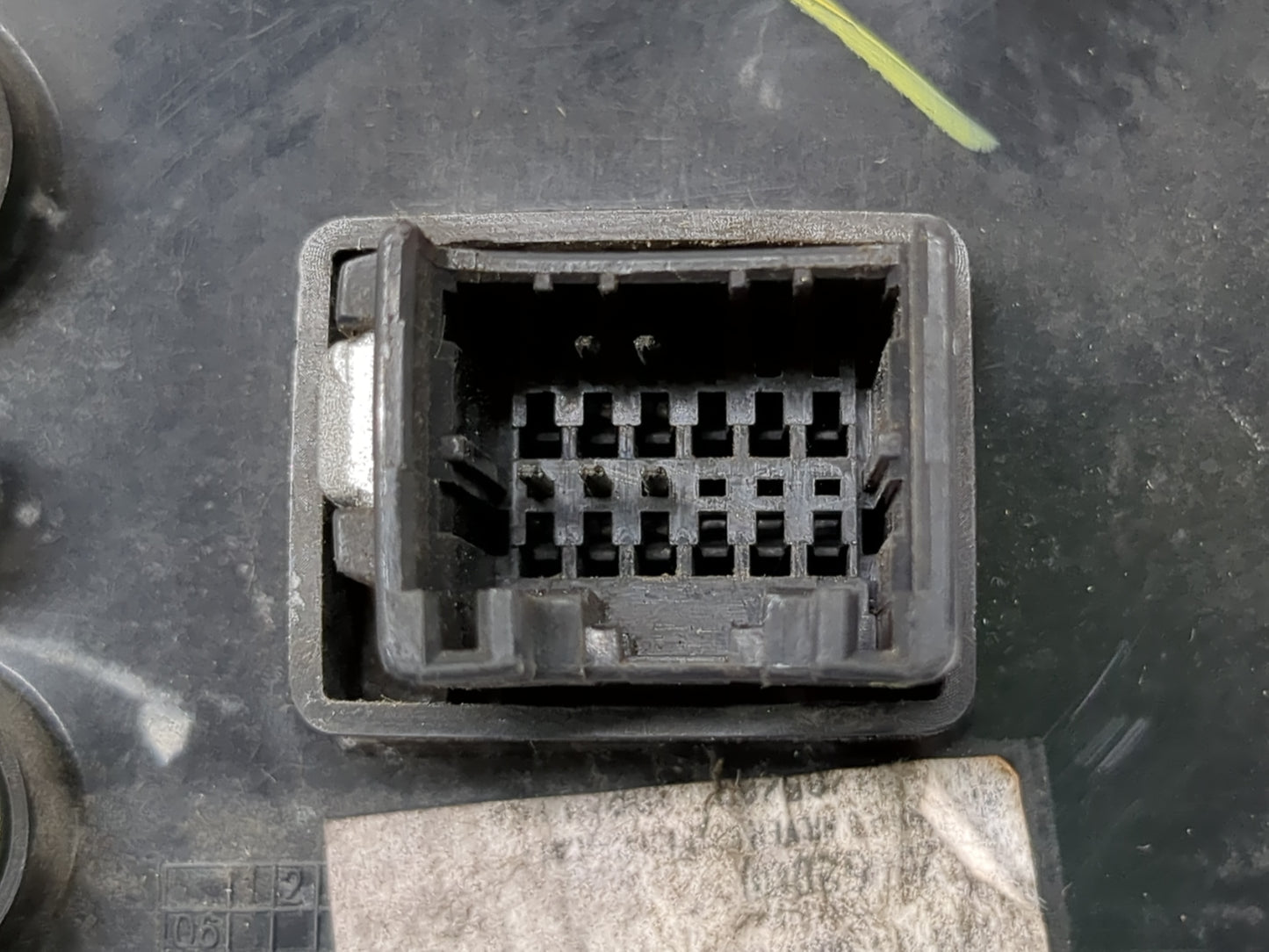 2008-2010 Saturn Vue Passenger Right Side View Manual Door Mirror Grey - Oemusedautoparts1.com