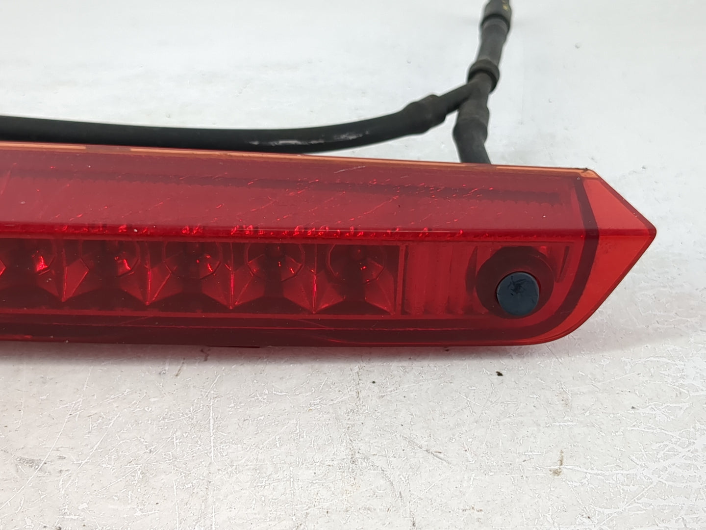 2008 Saturn Vue Driver Left Side Tail Light Taillight Deck Lid Mounted - Oemusedautoparts1.com