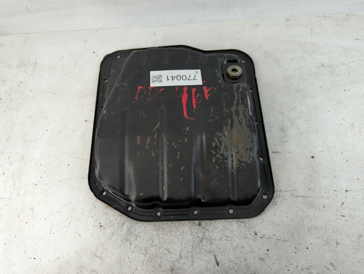 2005-2010 Scion Tc Engine Oil Pan Fits Fits 2001 2002 2003 2004 2005 2006 2007 2008 2009 2010 2011 2012 2013 OEM Used Auto P