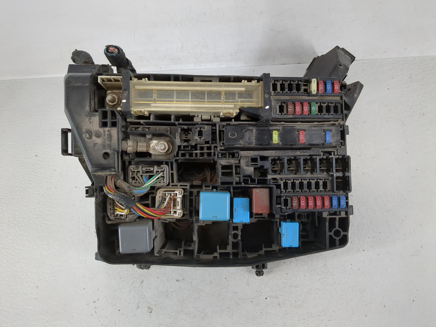 2008-2015 Scion Xb Fusebox Fuse Box Panel Relay Module P/N:82662-12450 Fits Fits 2008 2009 2010 2011 2012 2013 2014 2015 OEM
