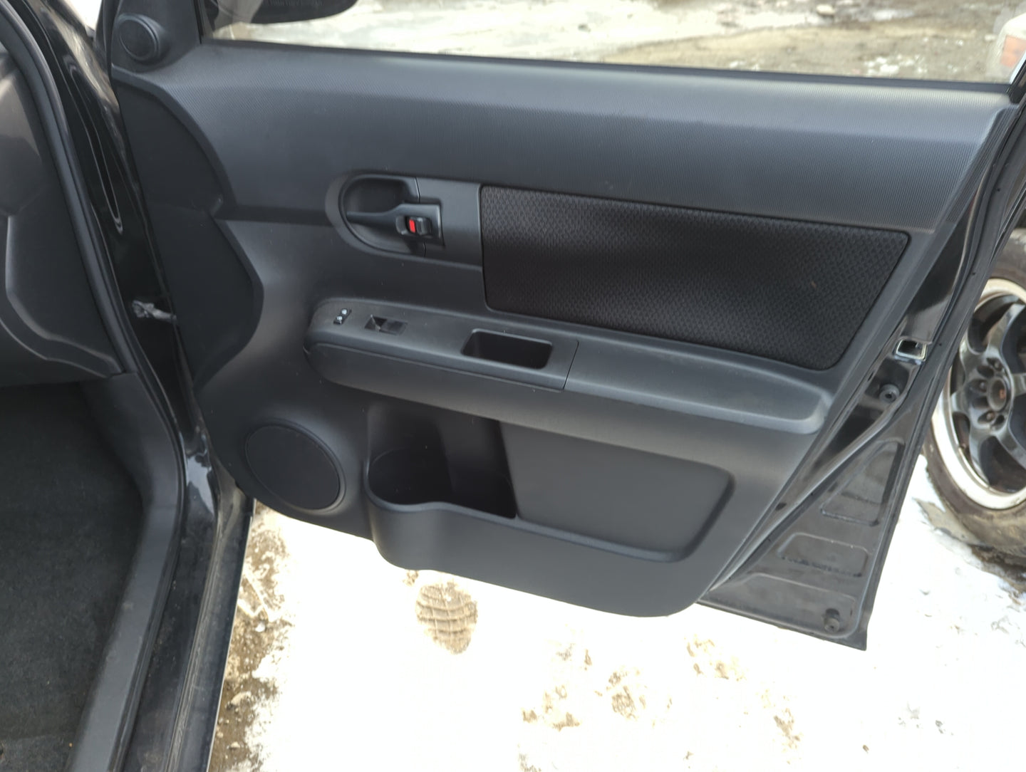 2008 Scion Xb Front Right Passenger Interior Door Panel Trim - Oemusedautoparts1.com
