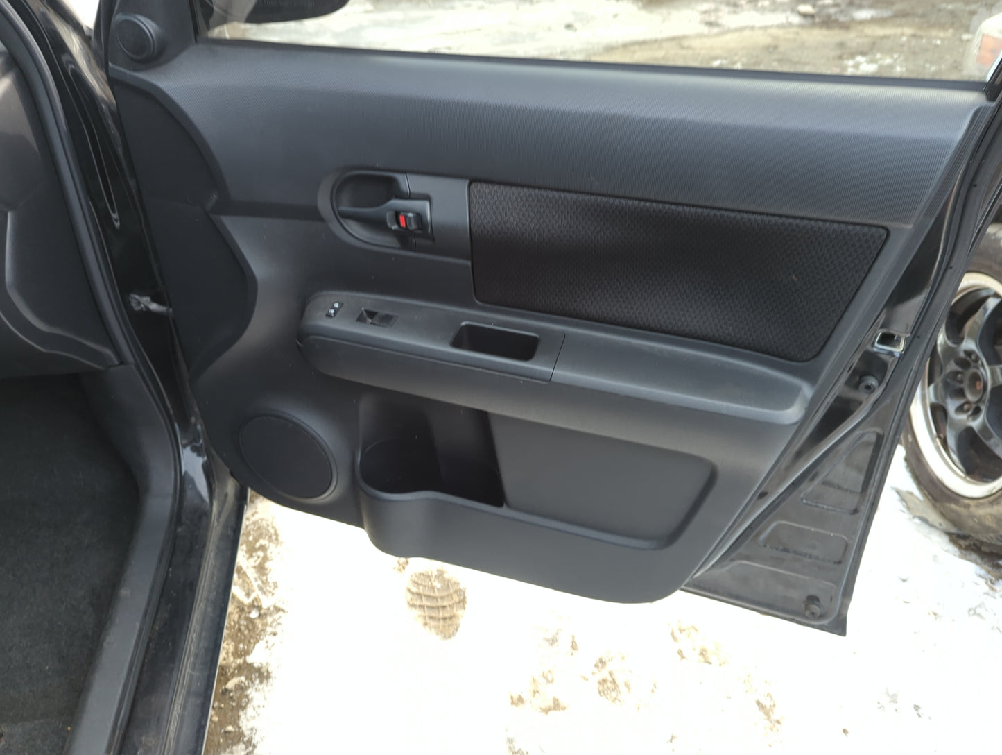2008 Scion Xb Front Right Passenger Interior Door Panel Trim - Oemusedautoparts1.com