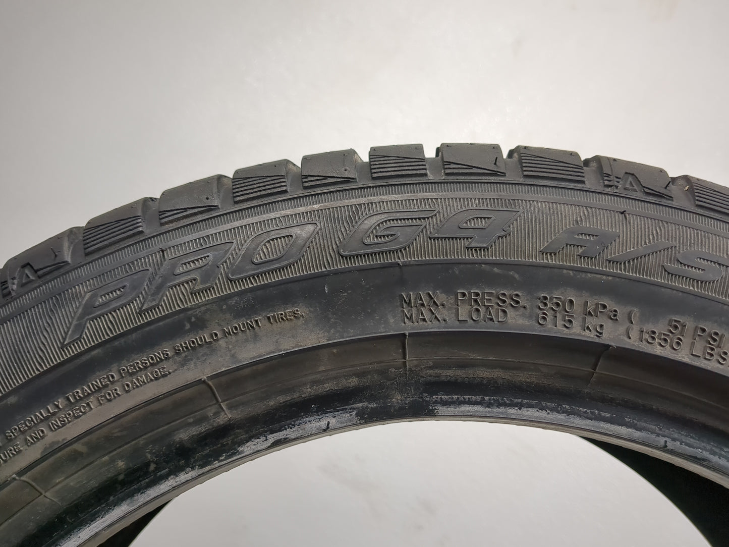 Used Tire 215/50R17 FALKEN PRO G4 A/S 91V - Tread Depth 8/32 - Oemusedautoparts1.com