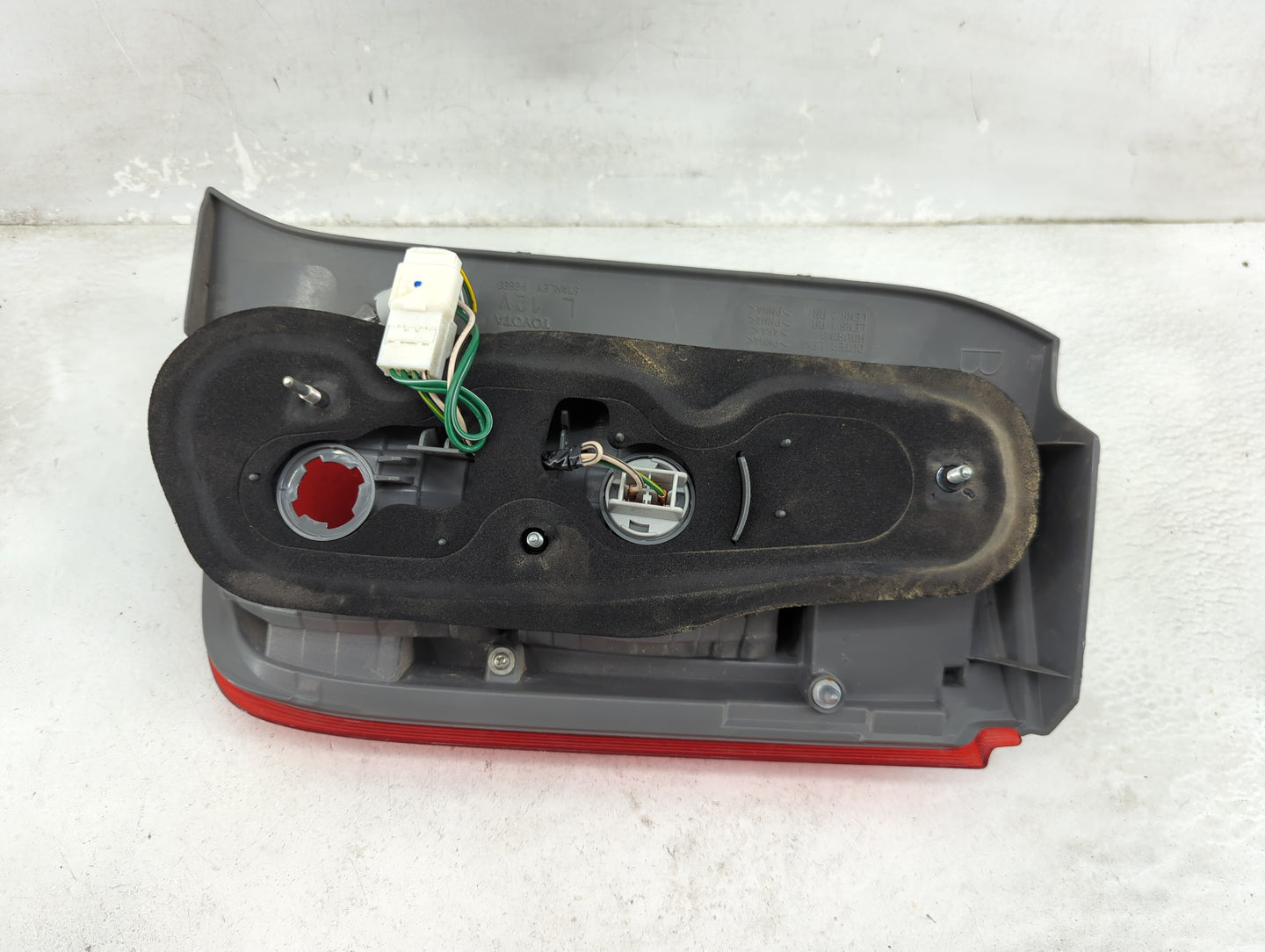 2008-2010 Scion Xb Tail Light Assembly Driver Left OEM P/N:P6593 Fits Fits 2008 2009 2010 OEM Used Auto Parts - Oemusedautop