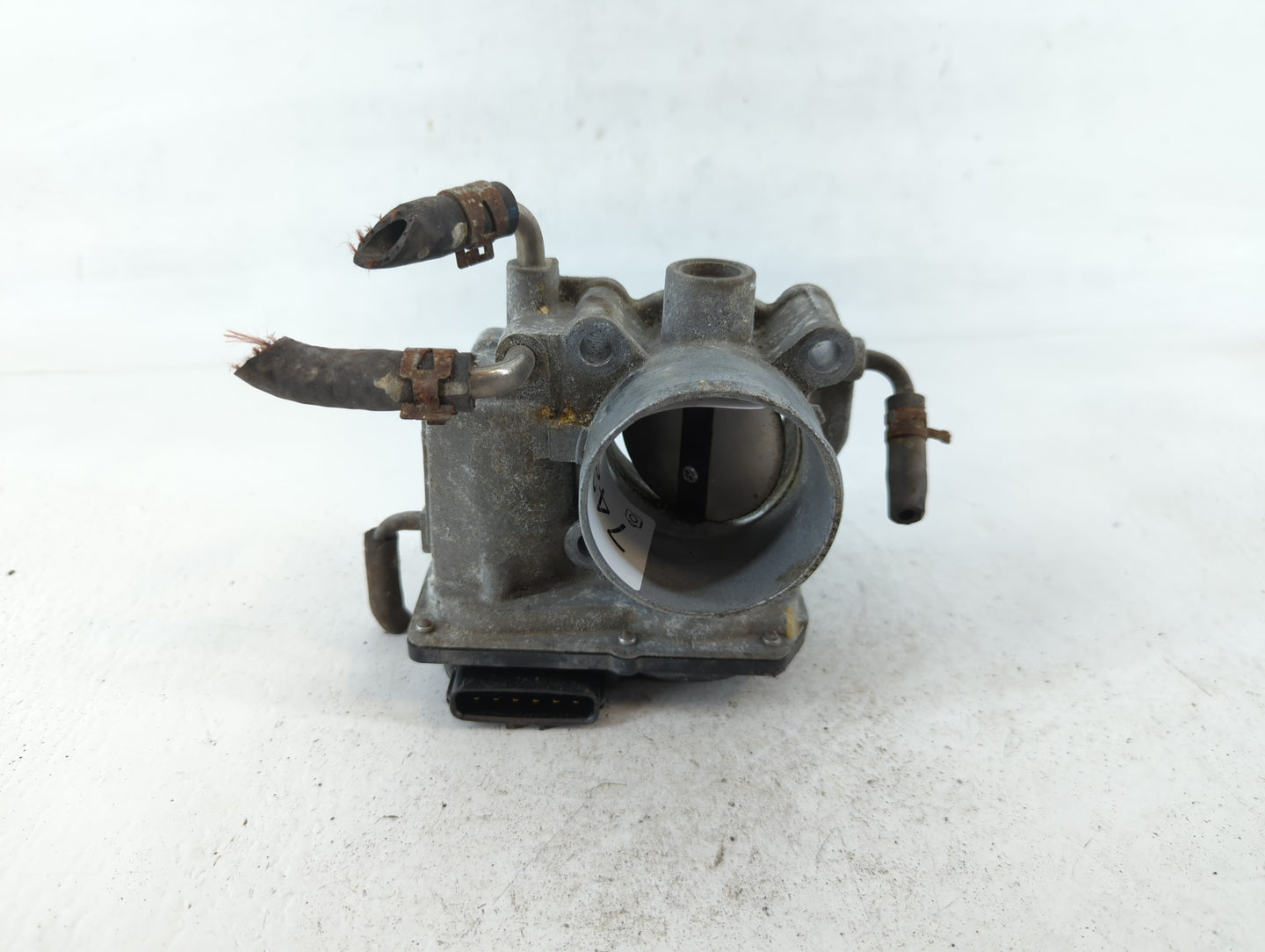 2008-2015 Scion Xb Throttle Body P/N:22030-28070 Fits Fits 2006 2007 2008 2009 2010 2011 2012 2013 2014 2015 OEM Used Auto P
