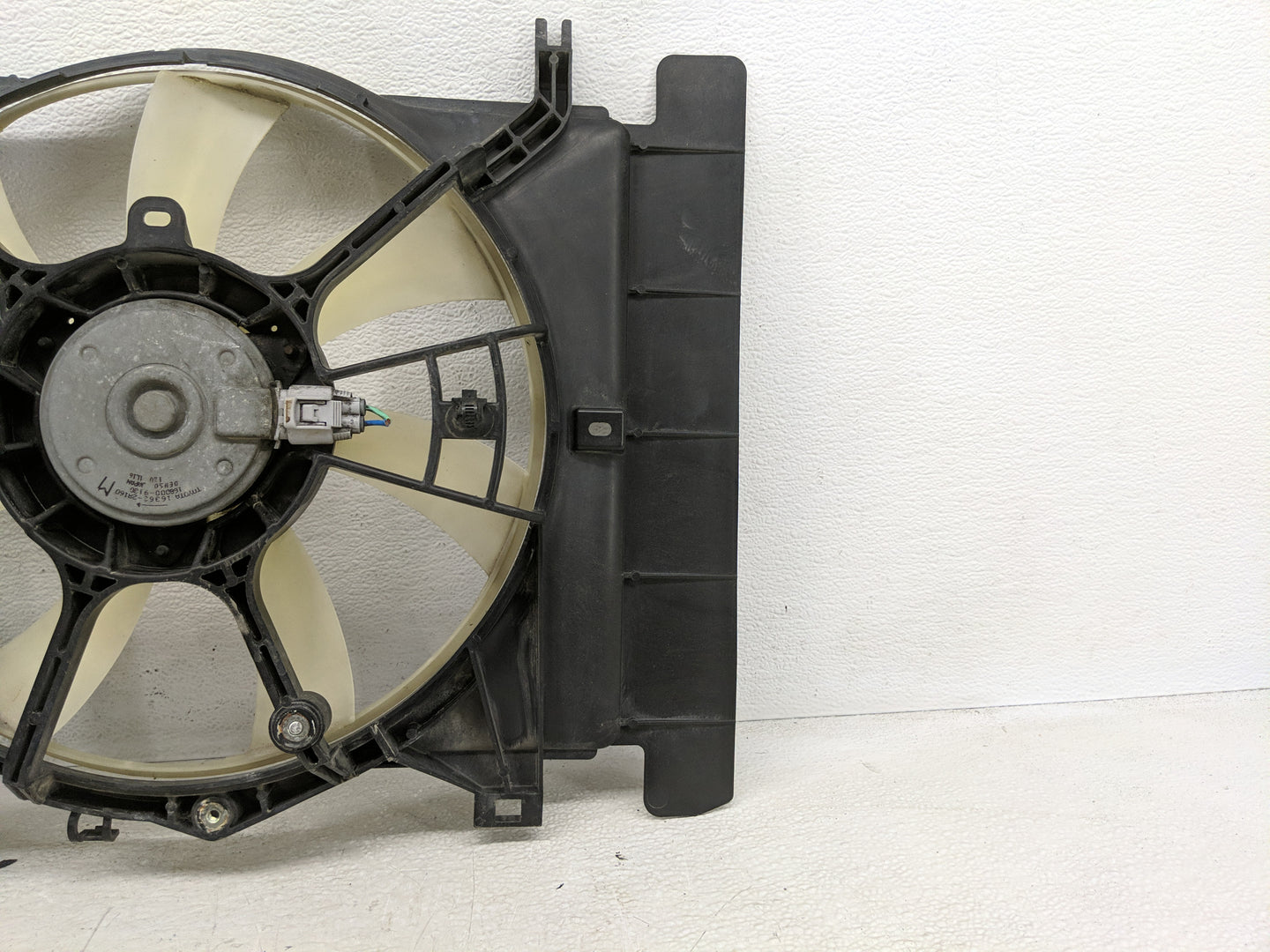 2008-2014 Scion Xd Electric Radiator Cooling Fan Motor Assembly P/N:168000-9130 Fits Fits 2008 2009 2010 2011 2012 2013 2014