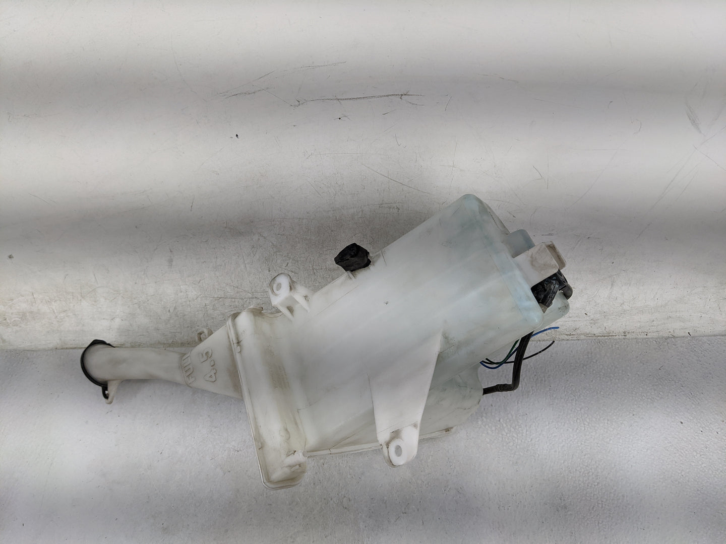 2008-2014 Scion Xd Windshield Washer Fluid Reservoir Bottle Oem - Oemusedautoparts1.com