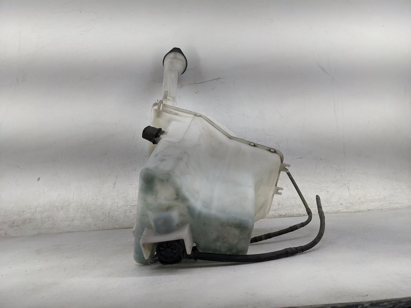 2008-2014 Scion Xd Windshield Washer Fluid Reservoir Bottle Oem - Oemusedautoparts1.com