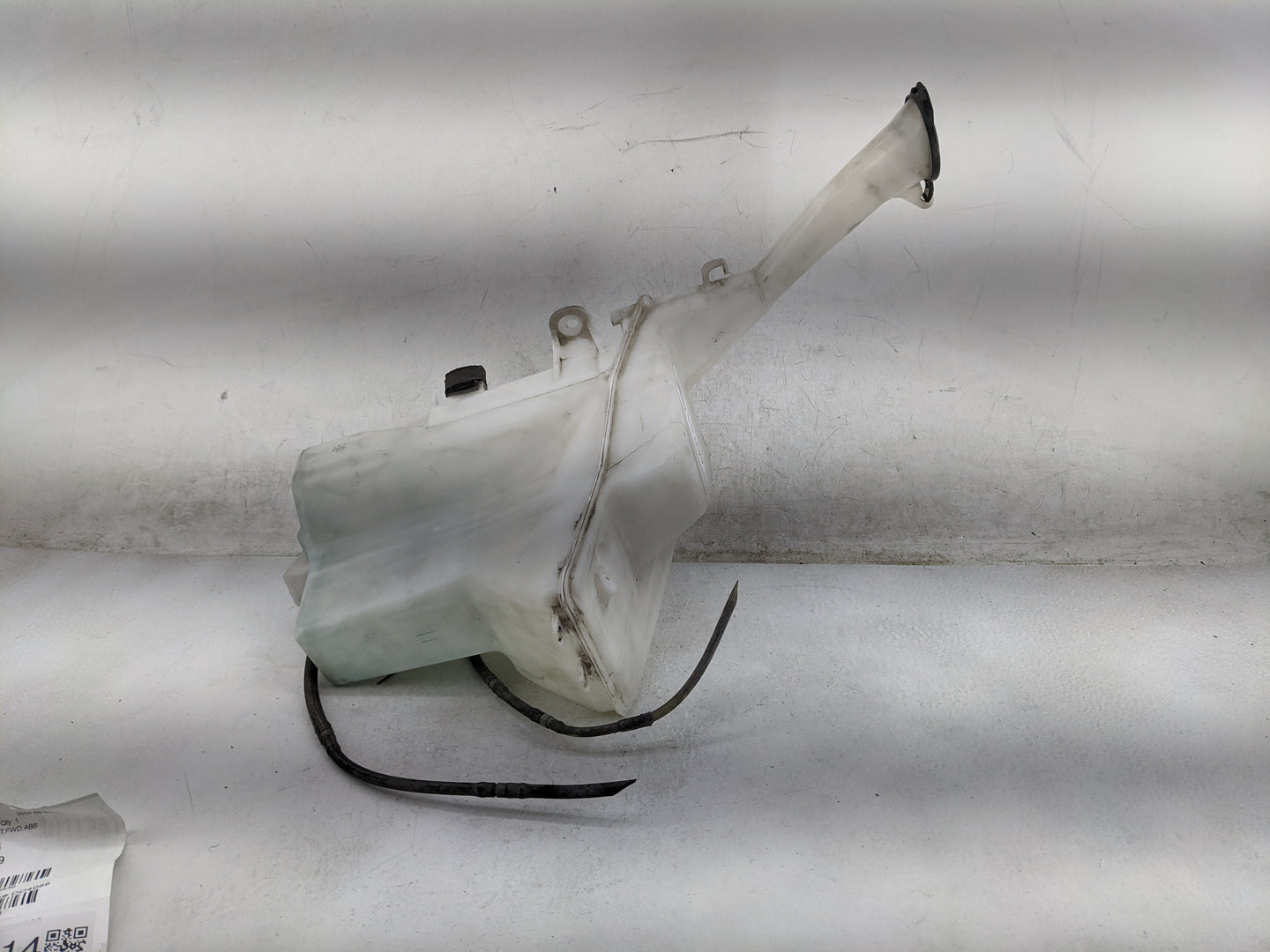 2008-2014 Scion Xd Windshield Washer Fluid Reservoir Bottle Oem - Oemusedautoparts1.com