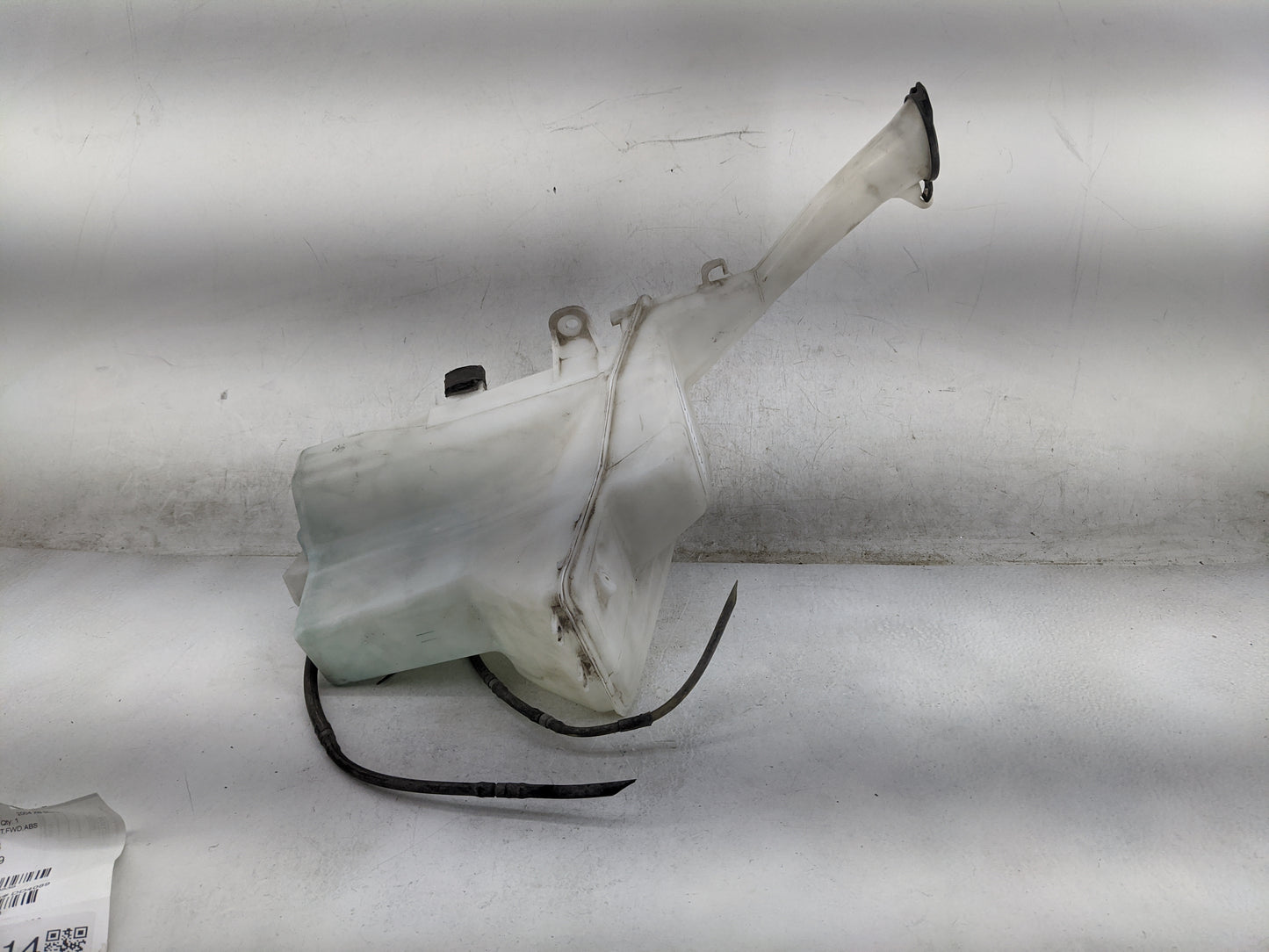 2008-2014 Scion Xd Windshield Washer Fluid Reservoir Bottle Oem - Oemusedautoparts1.com