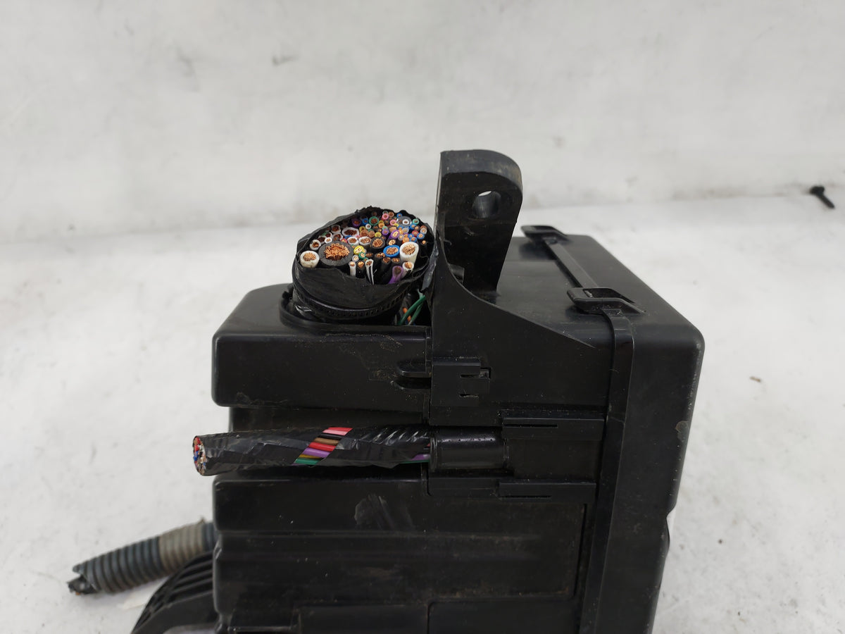 2008-2010 Scion Xd Fusebox Fuse Box Panel Relay Module P/N:7177 XA1 Fits Fits 2005 2006 2007 2008 2009 2010 OEM Used Auto Pa