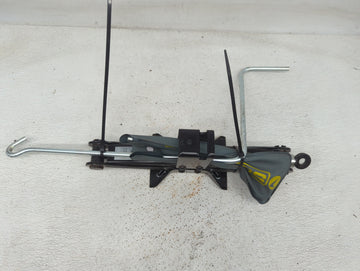 2008 Subaru Forester Spare Scissor Car Jack