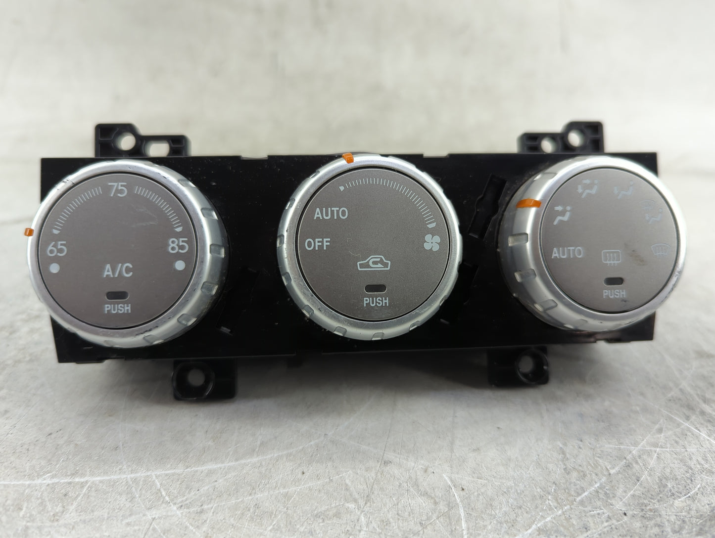 2008 Subaru Forester Climate Control Module Temperature AC/Heater Replacement P/N:72311SA130 Fits OEM Used Auto Parts - Oemu