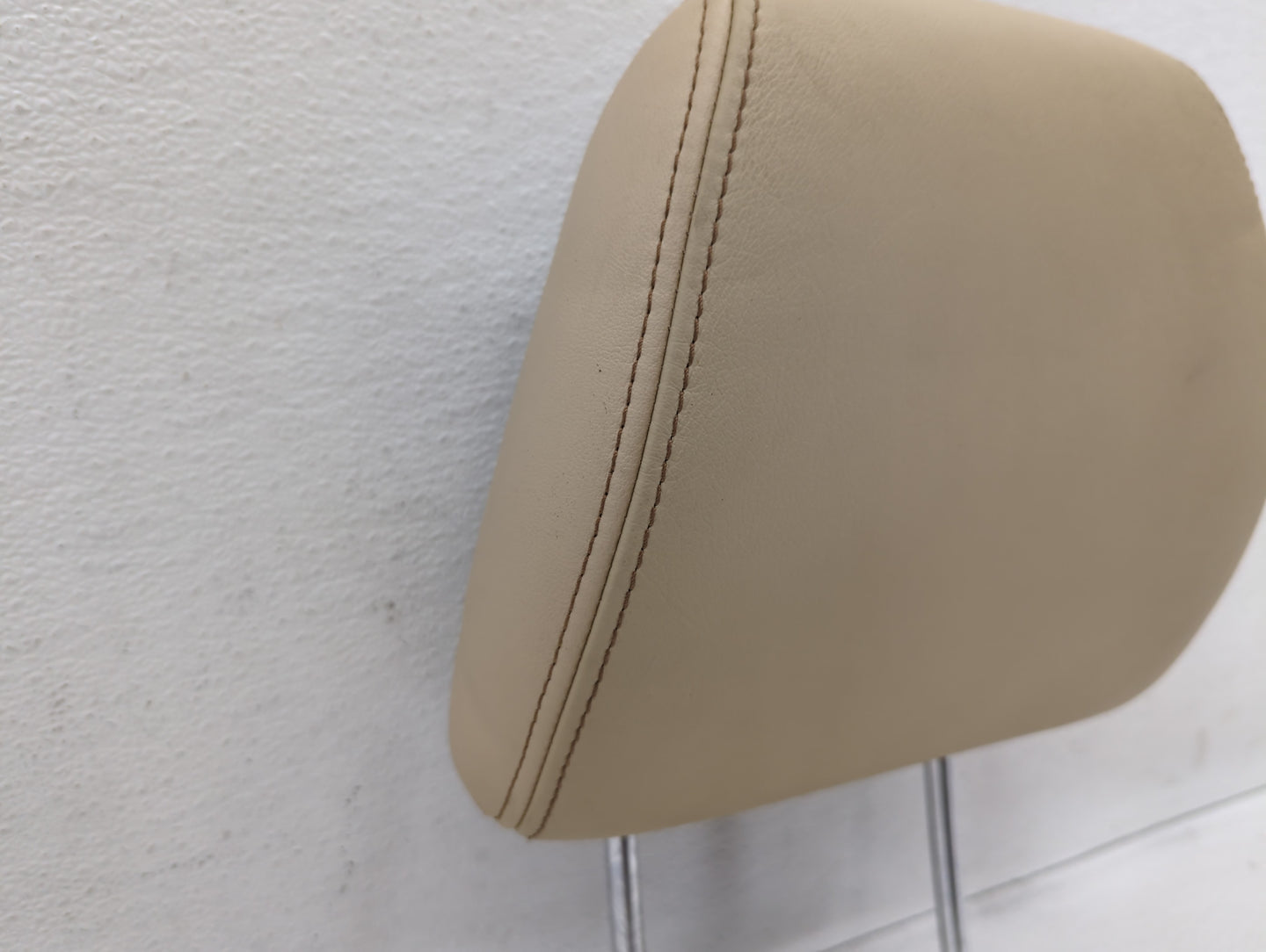 2008 Subaru Forester Headrest Head Rest Front Driver Passenger Seat Fits OEM Used Auto Parts - Oemusedautoparts1.com