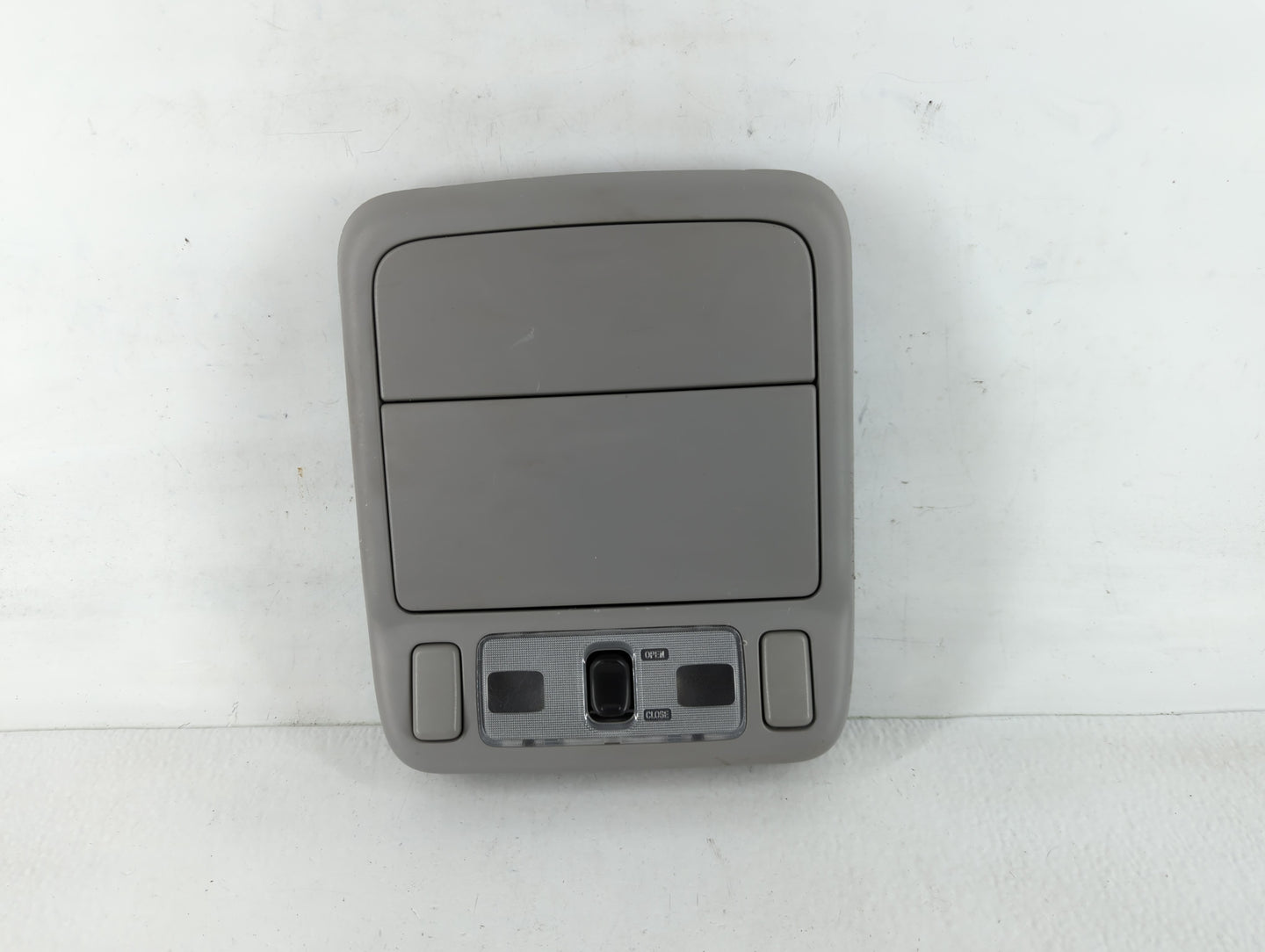 2008 Subaru Forester Overhead Roof Console - Oemusedautoparts1.com