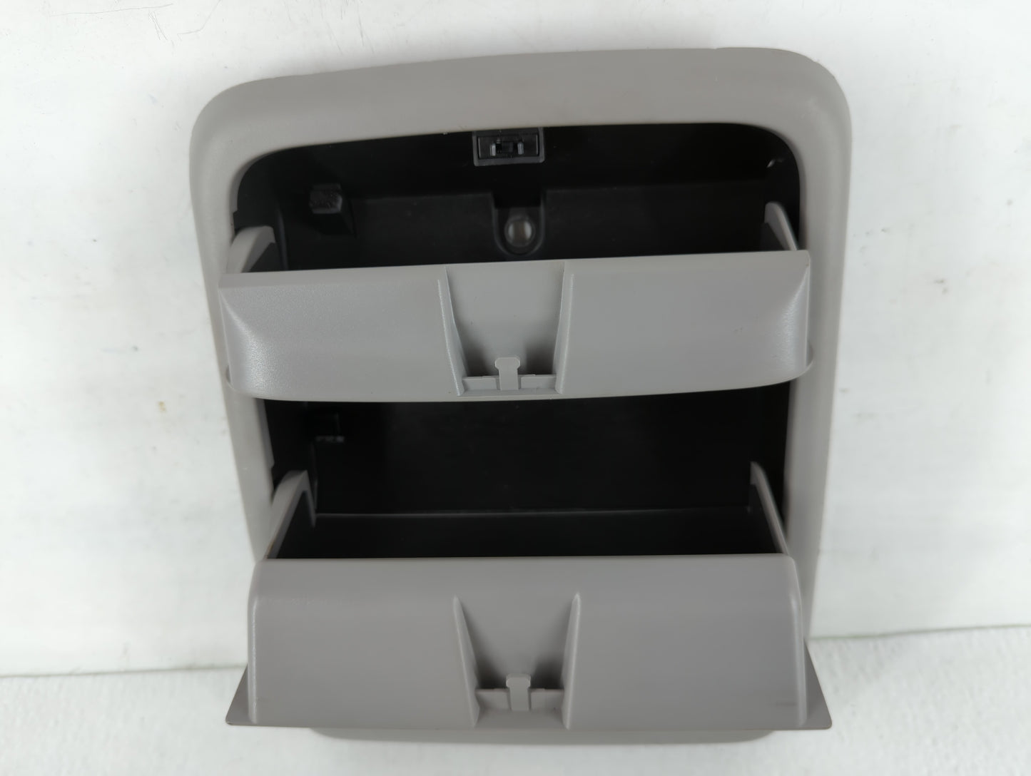 2008 Subaru Forester Overhead Roof Console - Oemusedautoparts1.com