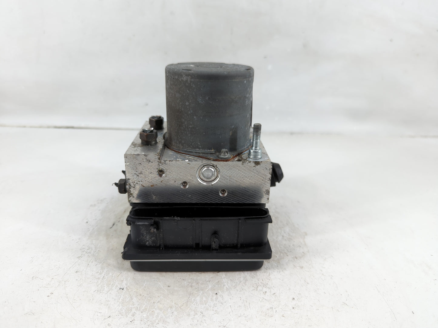 2008-2011 Subaru Impreza ABS Pump Control Module Replacement P/N:27536FG040 Fits Fits 2008 2009 2010 2011 OEM Used Auto Part