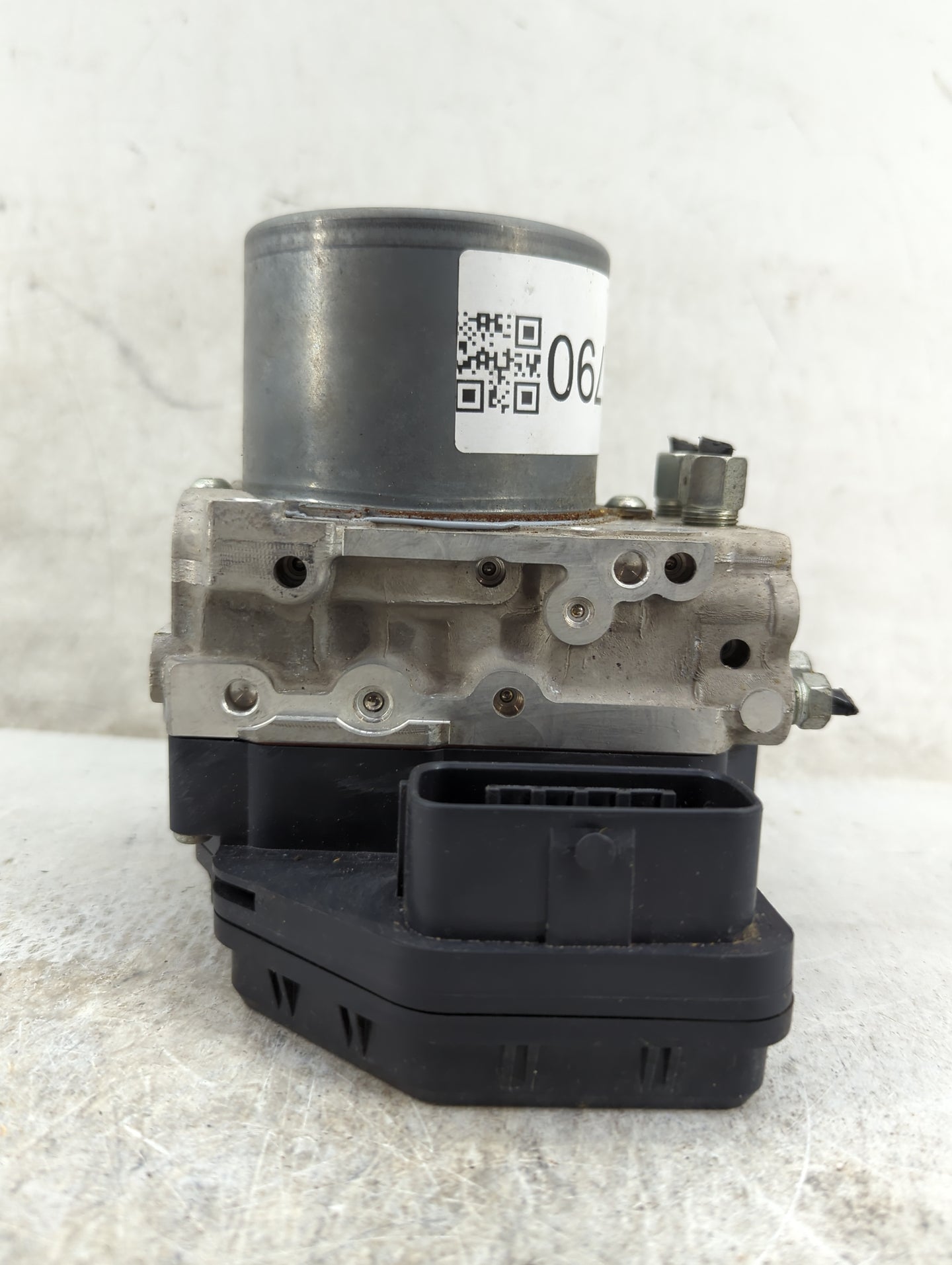 2008-2009 Subaru Impreza ABS Pump Control Module Replacement P/N:47660 4GV0A 133230-7061 Fits Fits 2008 2009 OEM Used Auto P