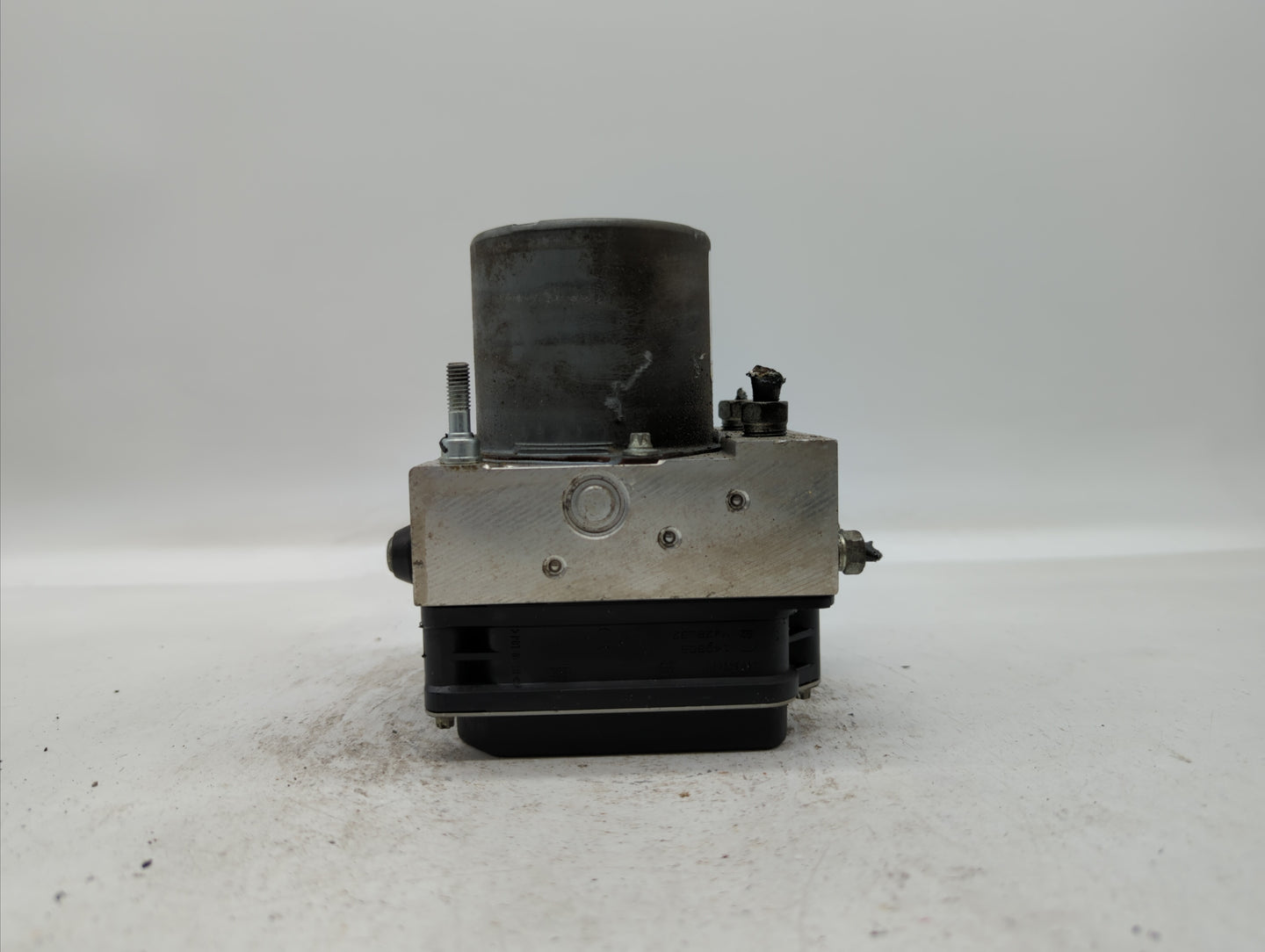 2008-2009 Subaru Impreza ABS Pump Control Module Replacement P/N:27536FG000 Fits Fits 2008 2009 OEM Used Auto Parts - Oemuse