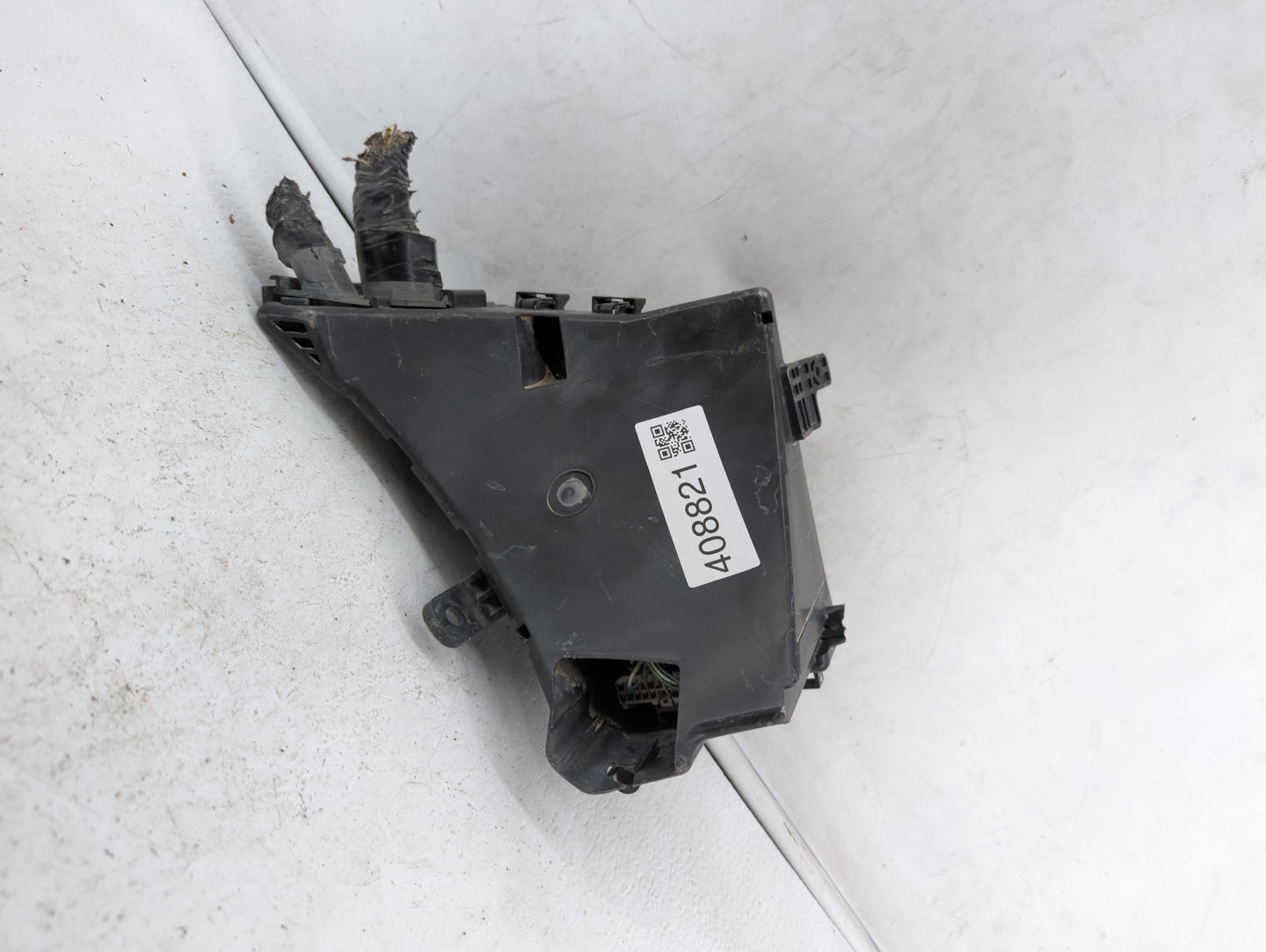 2008-2011 Subaru Impreza Fusebox Fuse Box Panel Relay Module P/N:MB502096B 82241FG010, 241FG010 Fits Fits 2008 2009 2010 201