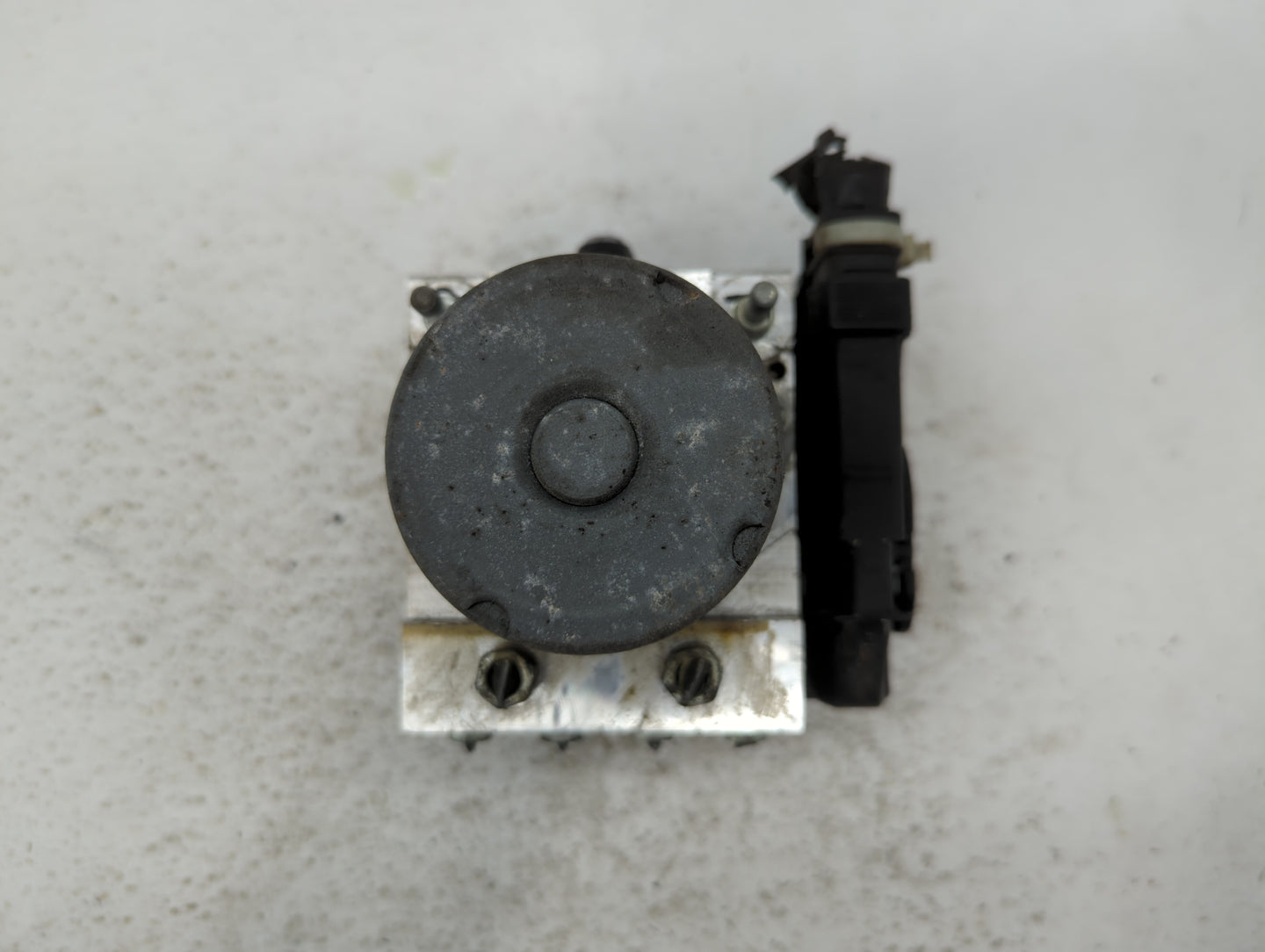 2008-2011 Subaru Impreza ABS Pump Control Module Replacement P/N:27536FG000 Fits Fits 2008 2009 2010 2011 OEM Used Auto Part