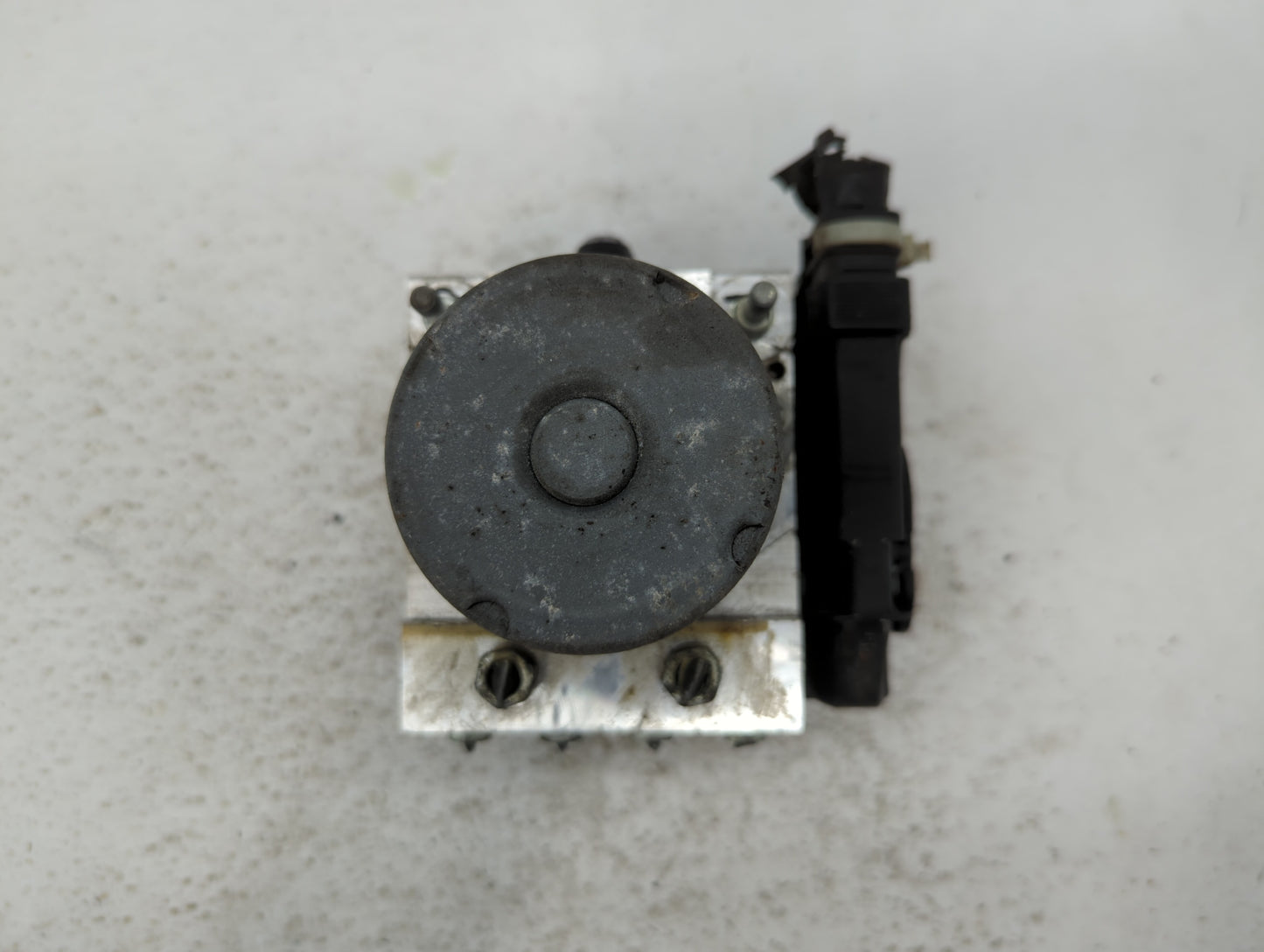 2008-2011 Subaru Impreza ABS Pump Control Module Replacement P/N:27536FG000 Fits Fits 2008 2009 2010 2011 OEM Used Auto Part