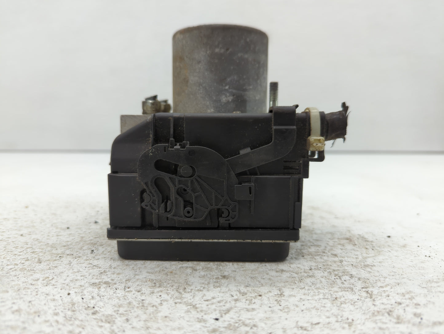 2008-2011 Subaru Impreza ABS Pump Control Module Replacement P/N:27536FG000 Fits Fits 2008 2009 2010 2011 OEM Used Auto Part