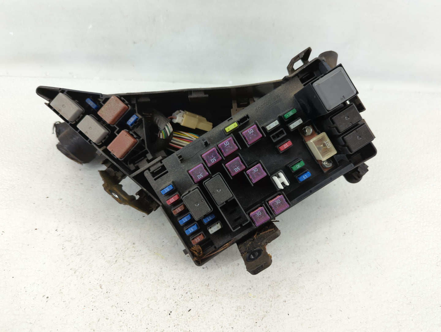 2008-2011 Subaru Impreza Fusebox Fuse Box Panel Relay Module P/N:MB502071B Fits Fits 2008 2009 2010 2011 OEM Used Auto Parts