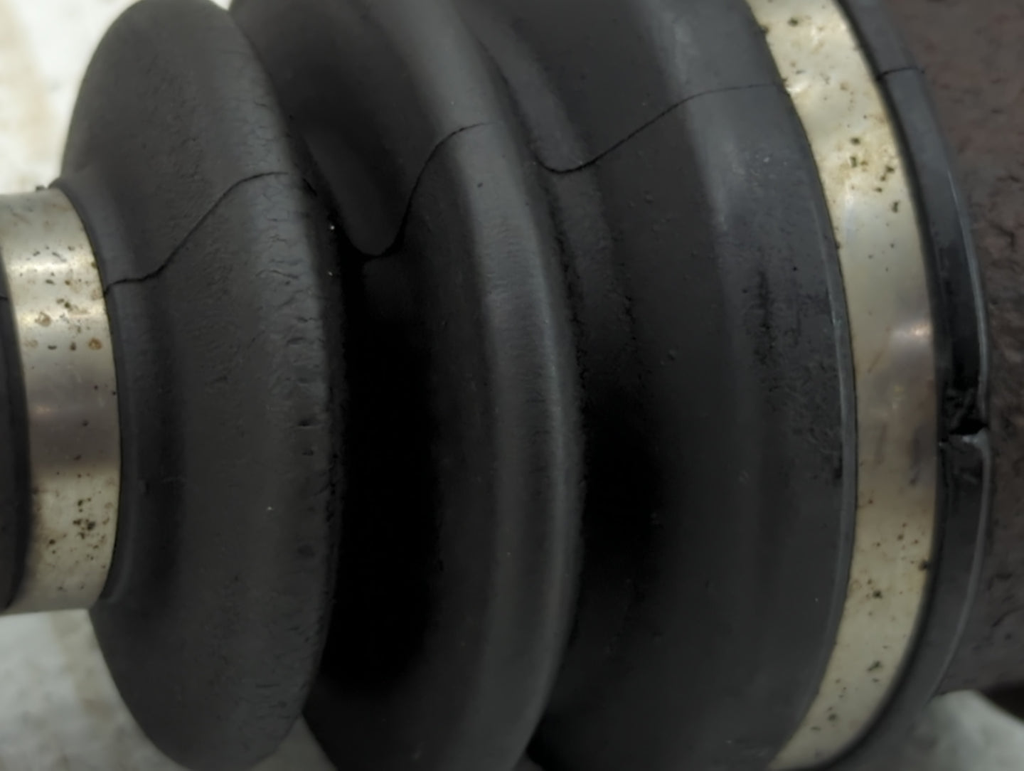 2008-2011 Subaru Impreza Axle Shaft Front Passenger Cv C/v - Oemusedautoparts1.com