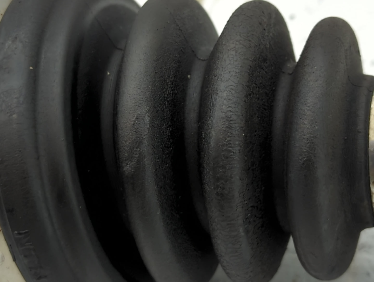 2008-2011 Subaru Impreza Axle Shaft Front Passenger Cv C/v - Oemusedautoparts1.com