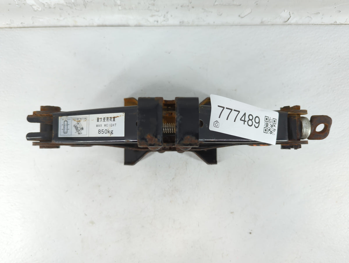 2008 Subaru Impreza Spare Scissor Car Jack - Oemusedautoparts1.com